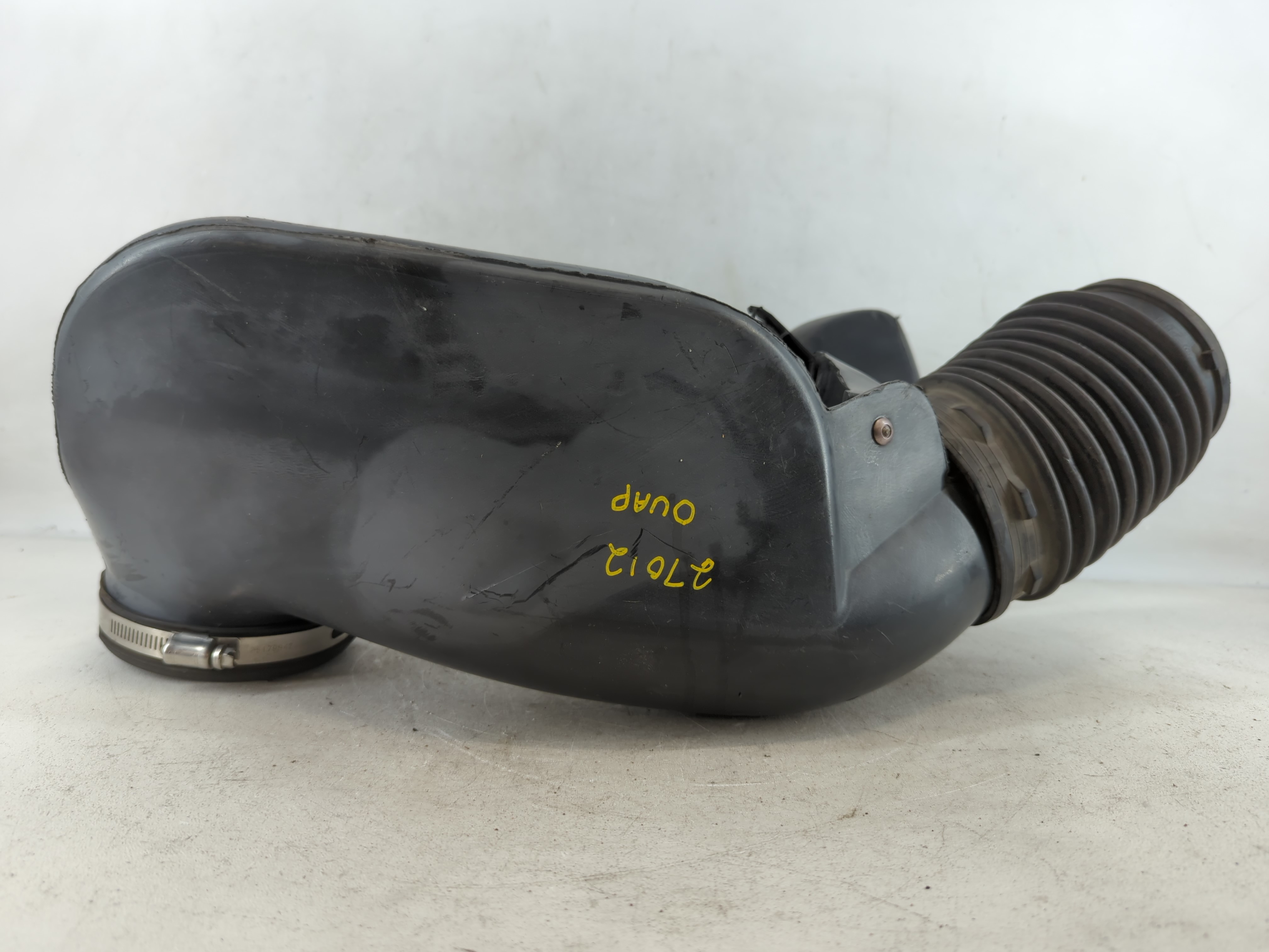 2006 Chevrolet Silverado 1500 Air Cleaner Intake Duct Hose Tube 774694 - Oemusedautoparts1.com