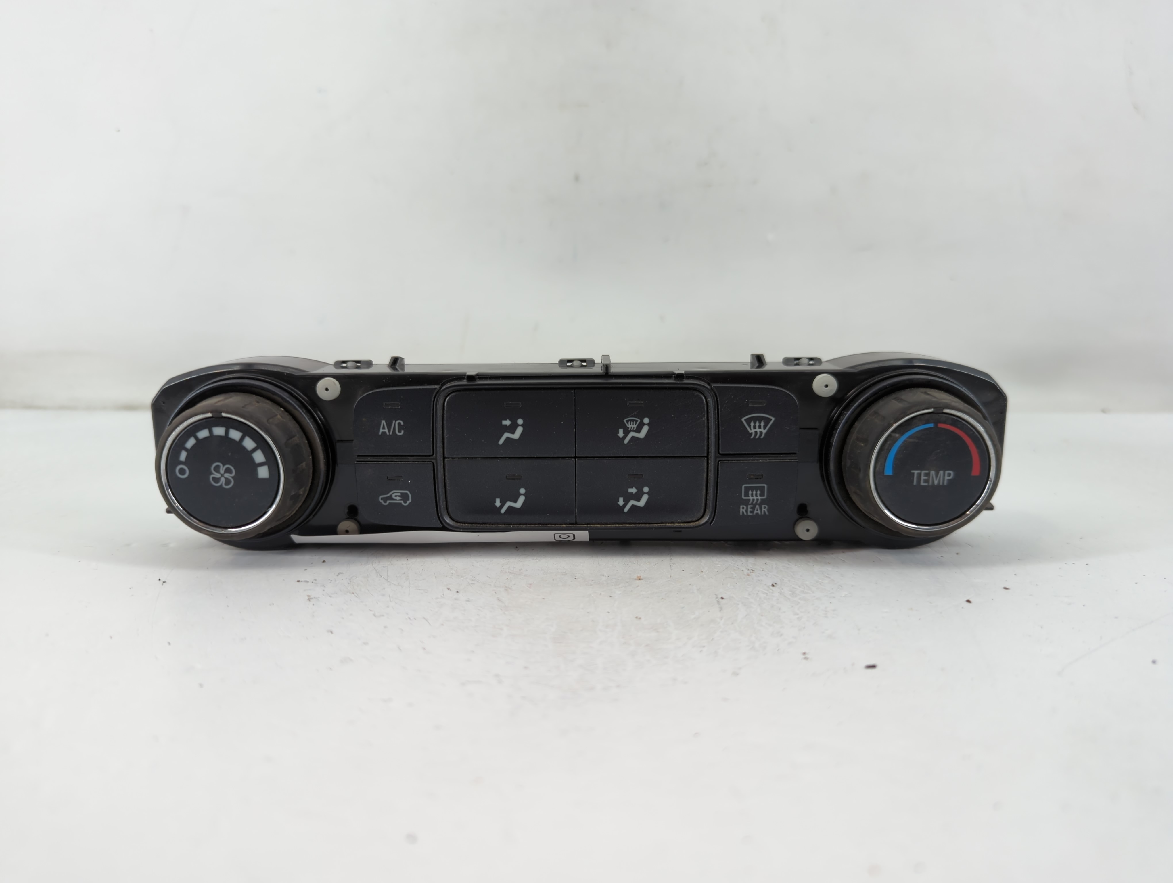 2015-2022 Gmc Canyon Ac Heater Climate Control 84164472 774734 - Oemusedautoparts1.com