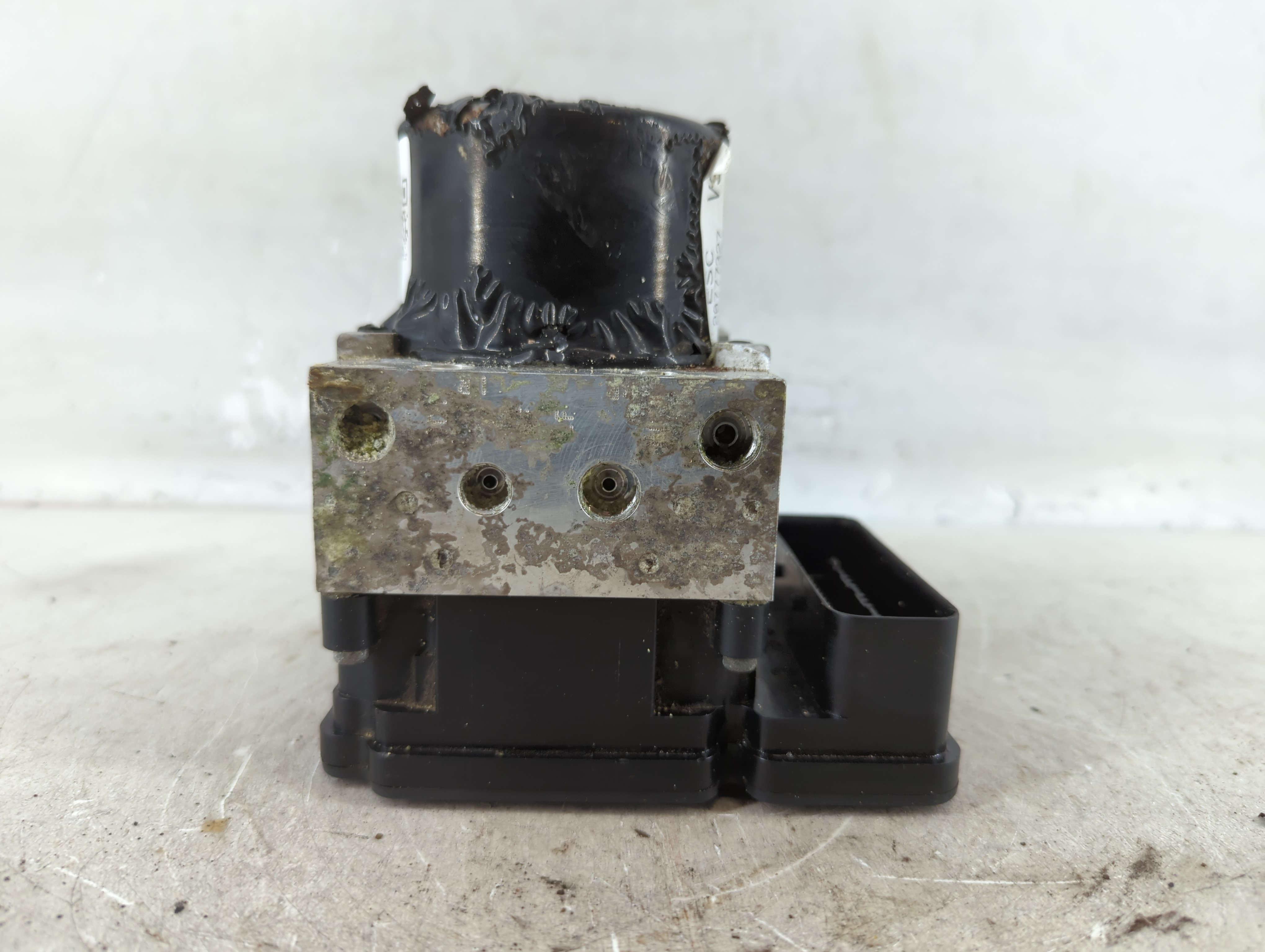 2009-2011 Chevrolet Hhr Abs Pump Control Module 774832 - Oemusedautoparts1.com