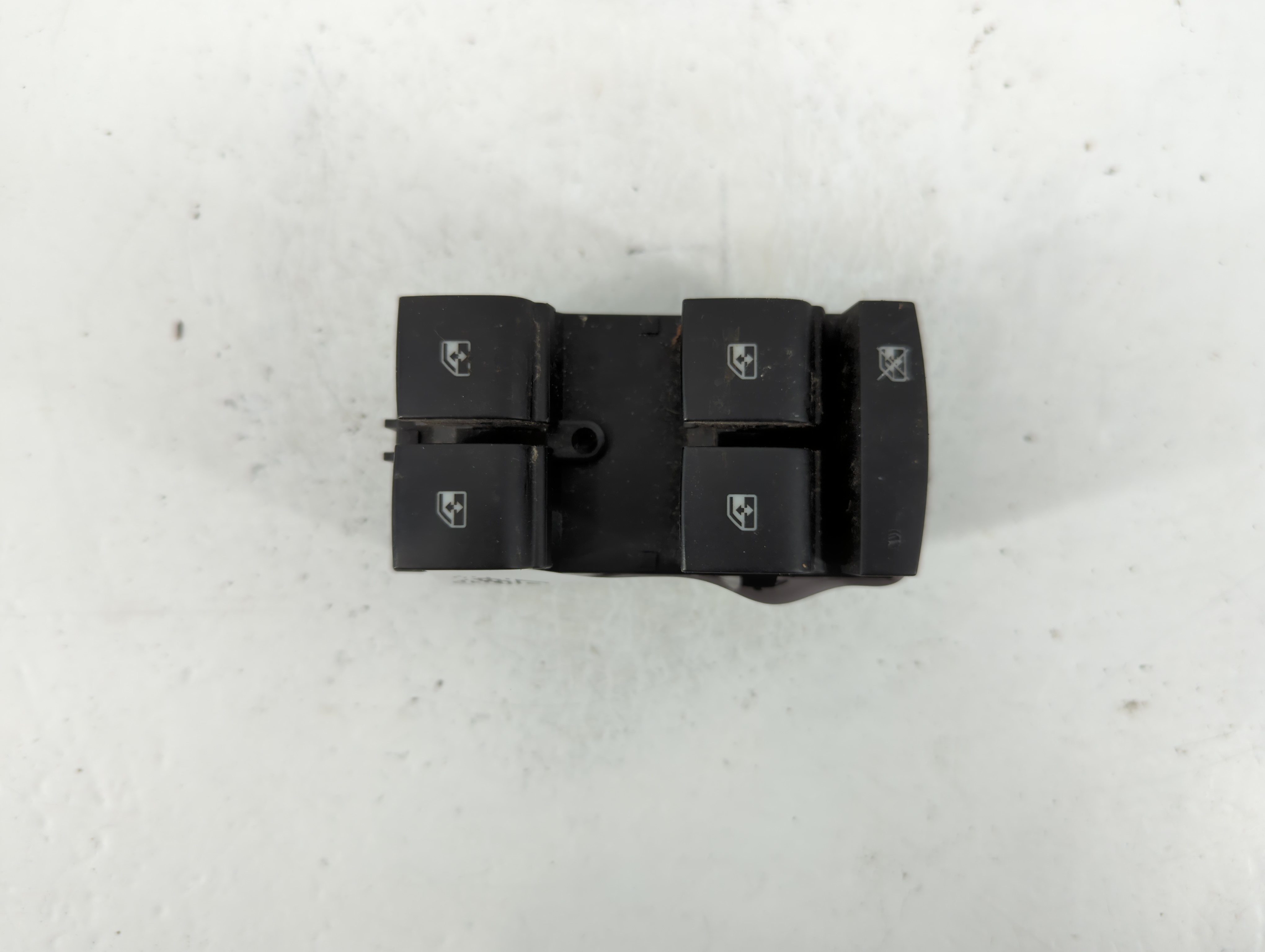 2014-2016 Chevrolet Malibu Driver Left Door Master Power Window Switch 774850 - Oemusedautoparts1.com