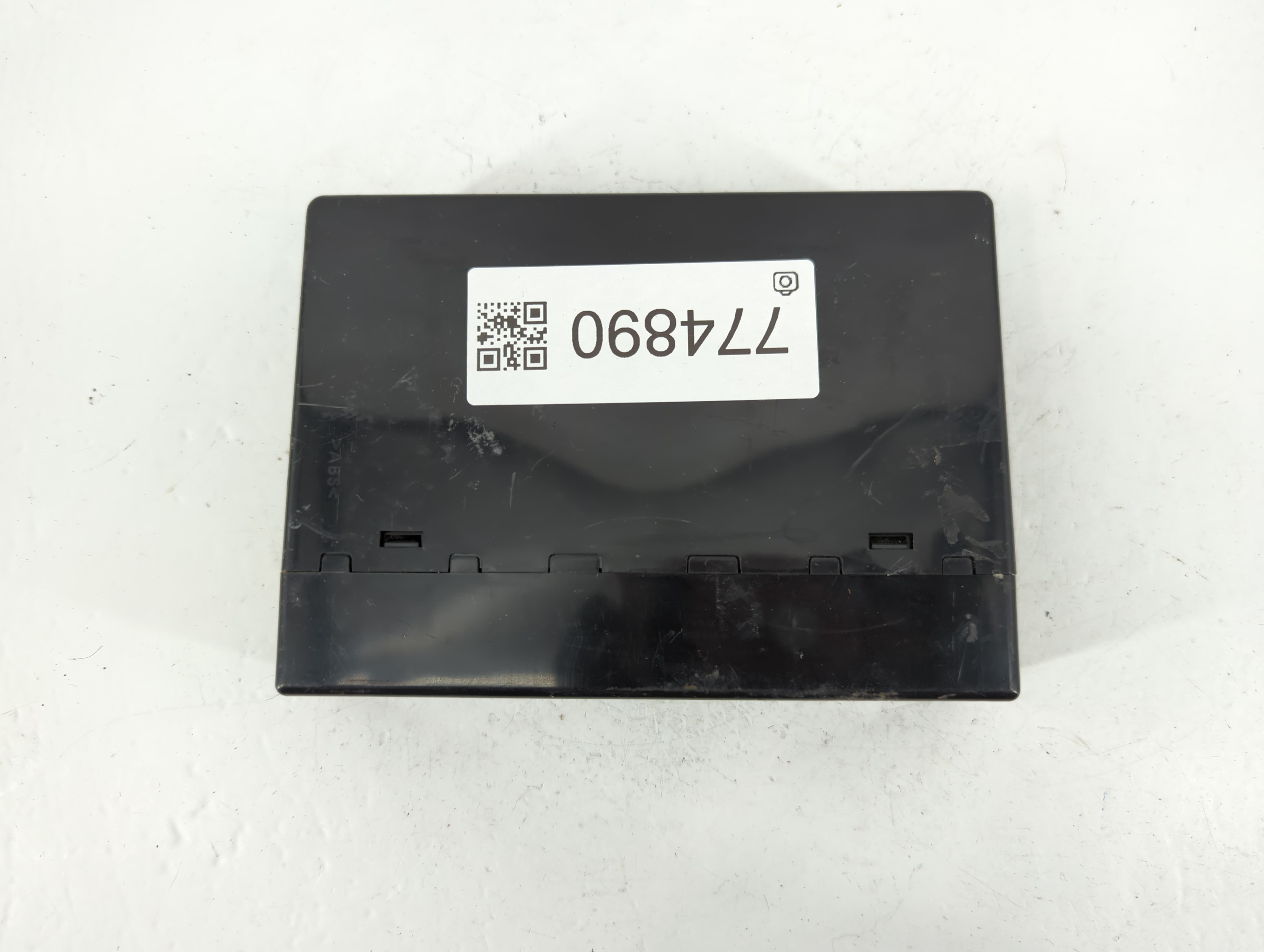Picture of 2007-2011 Chevrolet Tahoe Chassis Control Module Ccm Bcm Body Control 774890