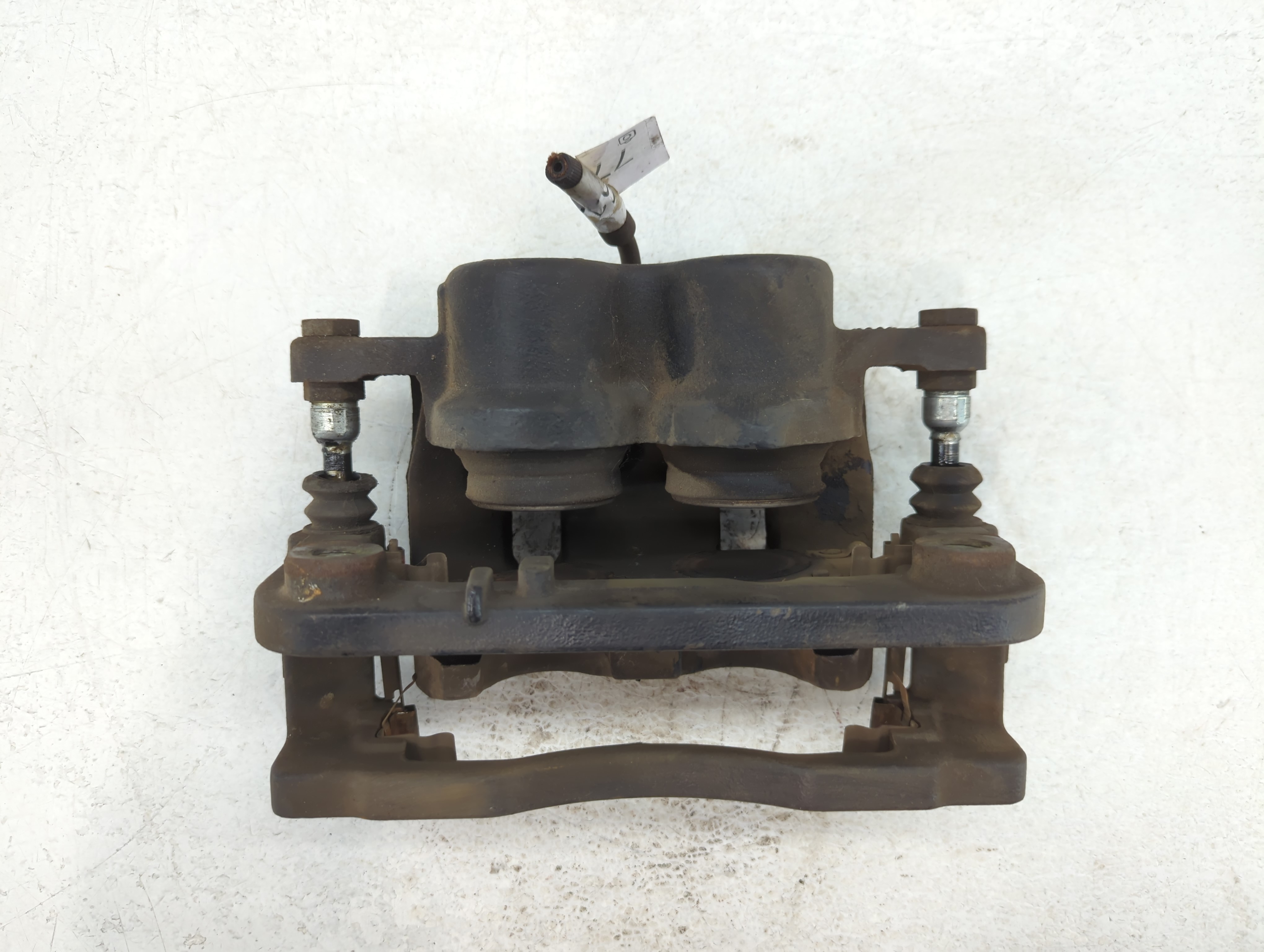 2005-2019 Chevrolet Silverado 1500 Front Passenger Right Brake Caliper 775226 - Oemusedautoparts1.com