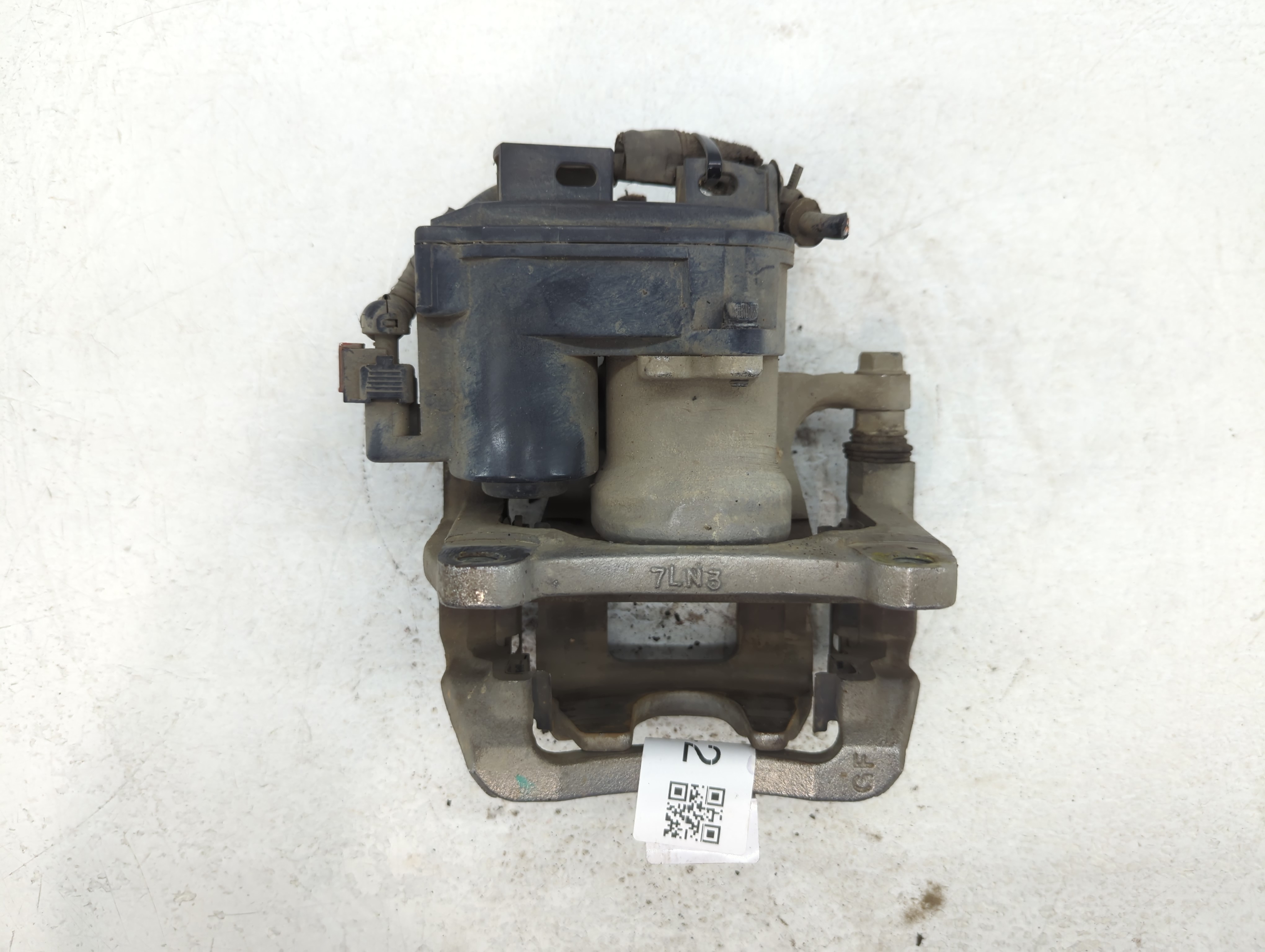2018-2020 Buick Enclave Front Driver Left Brake Caliper 775342 - Oemusedautoparts1.com