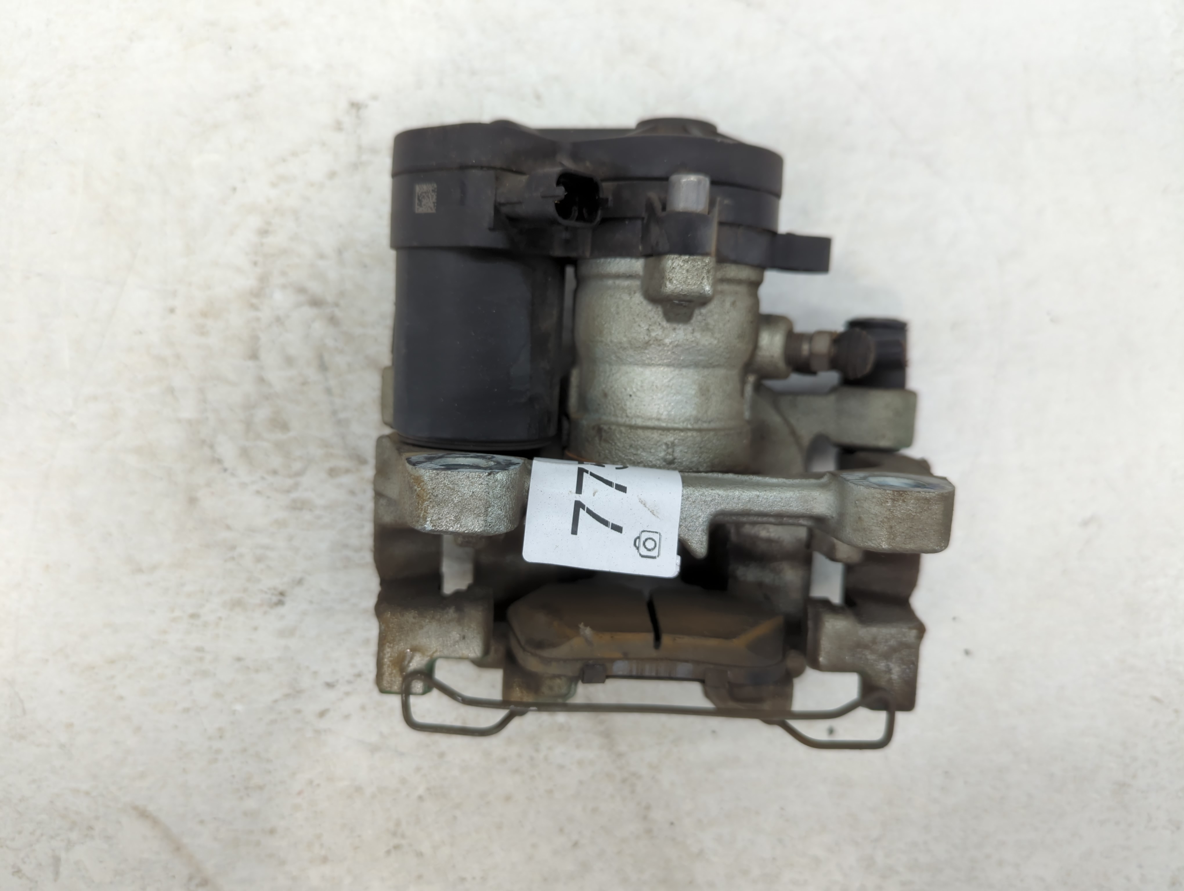 2015-2019 Lincoln Mkc Front Driver Left Brake Caliper 775394 - Oemusedautoparts1.com