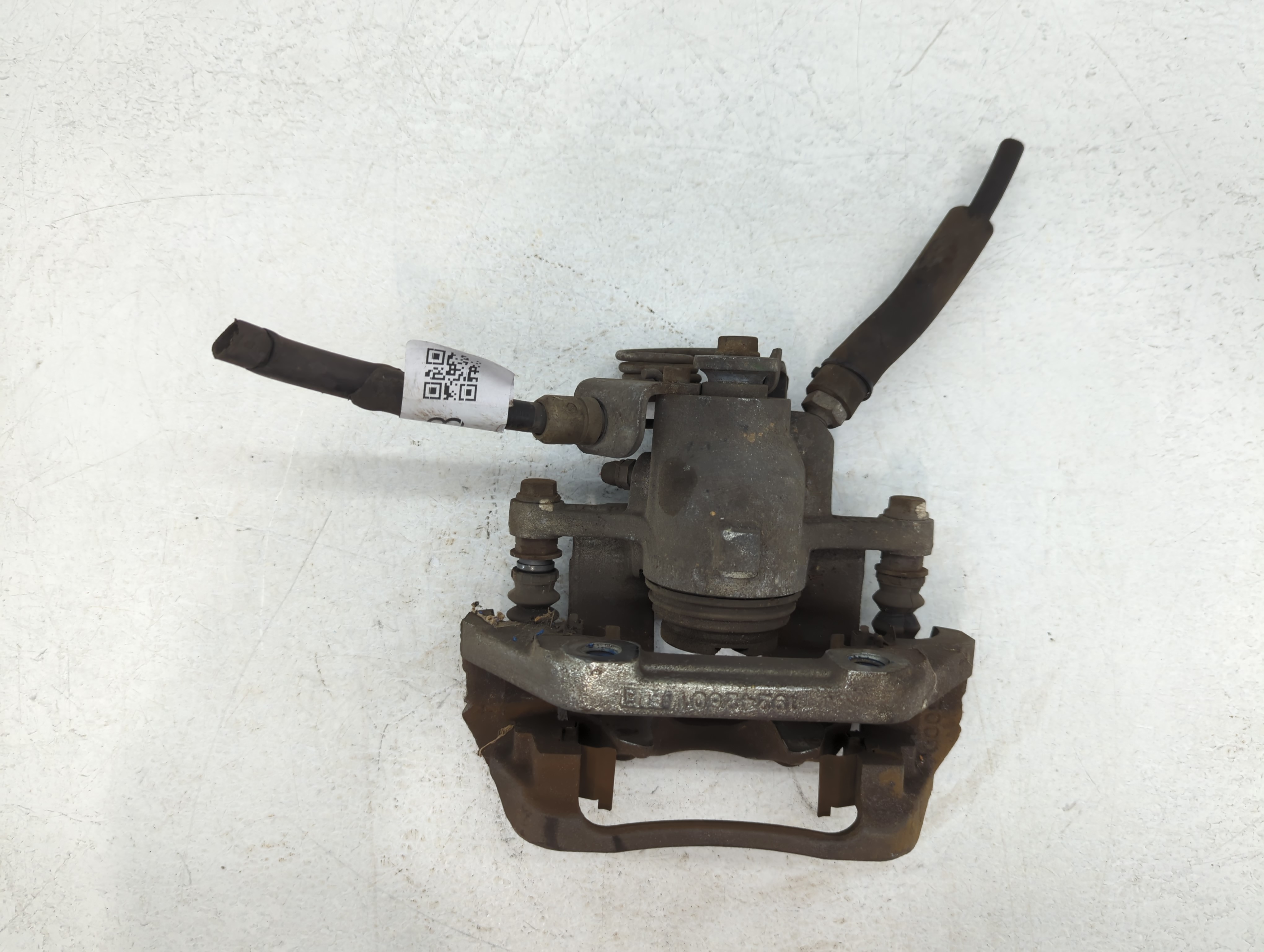 2011-2019 Ford Explorer Front Passenger Right Brake Caliper 775443 - Oemusedautoparts1.com