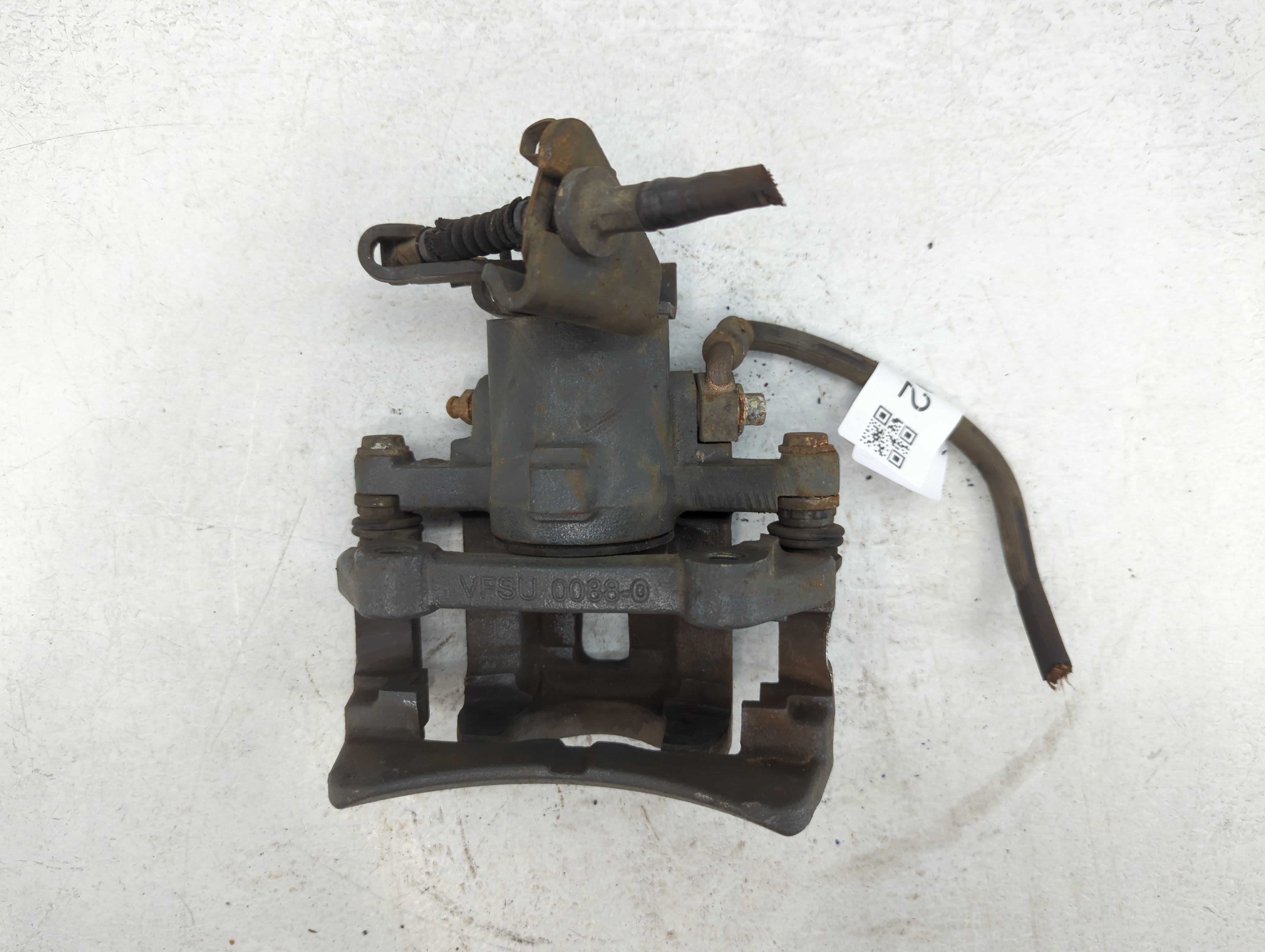 2005-2014 Ford Mustang Front Driver Left Brake Caliper 775492 - Oemusedautoparts1.com