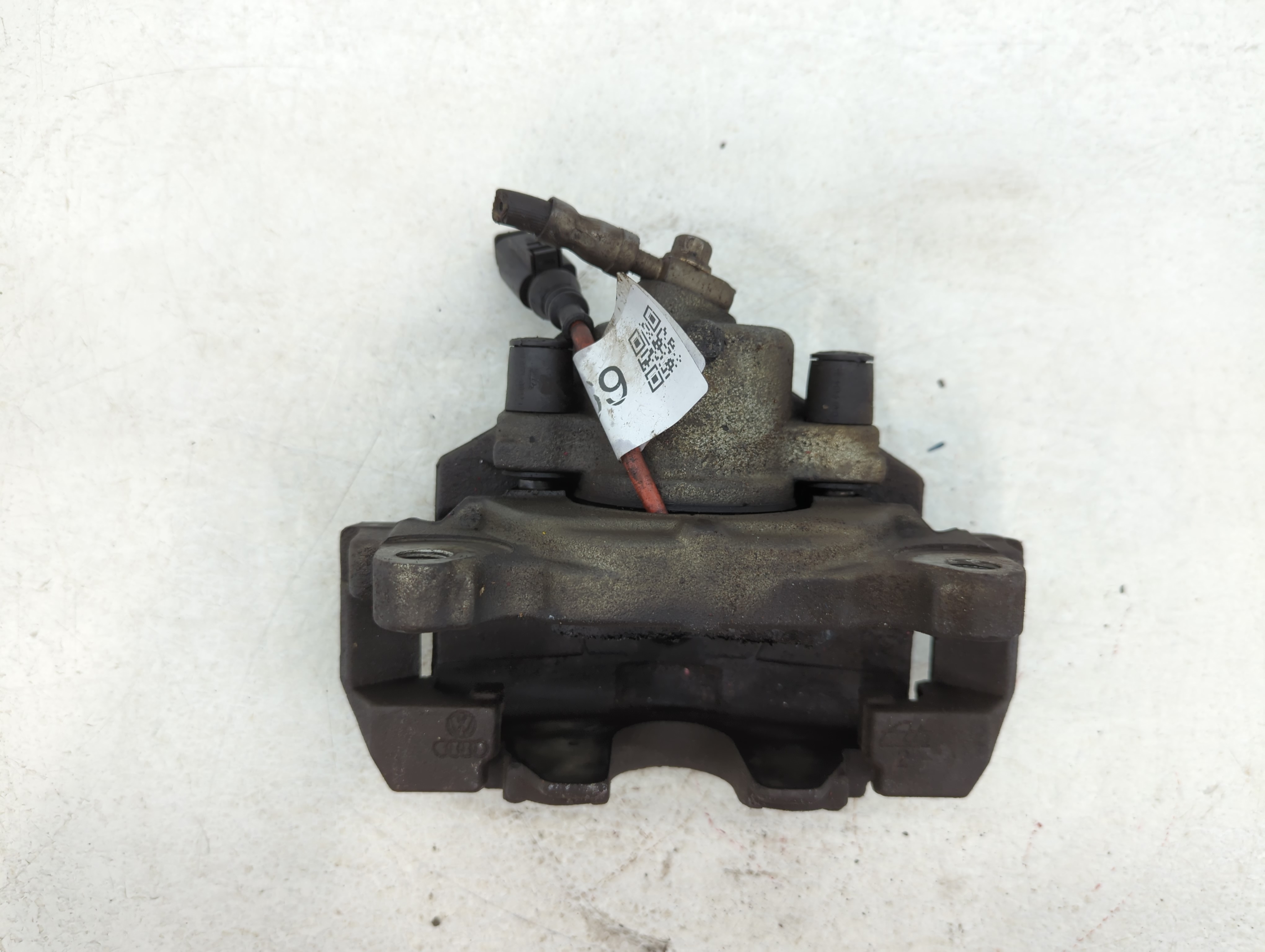 2005-2018 Volkswagen Jetta Front Driver Left Brake Caliper 775569 - Oemusedautoparts1.com