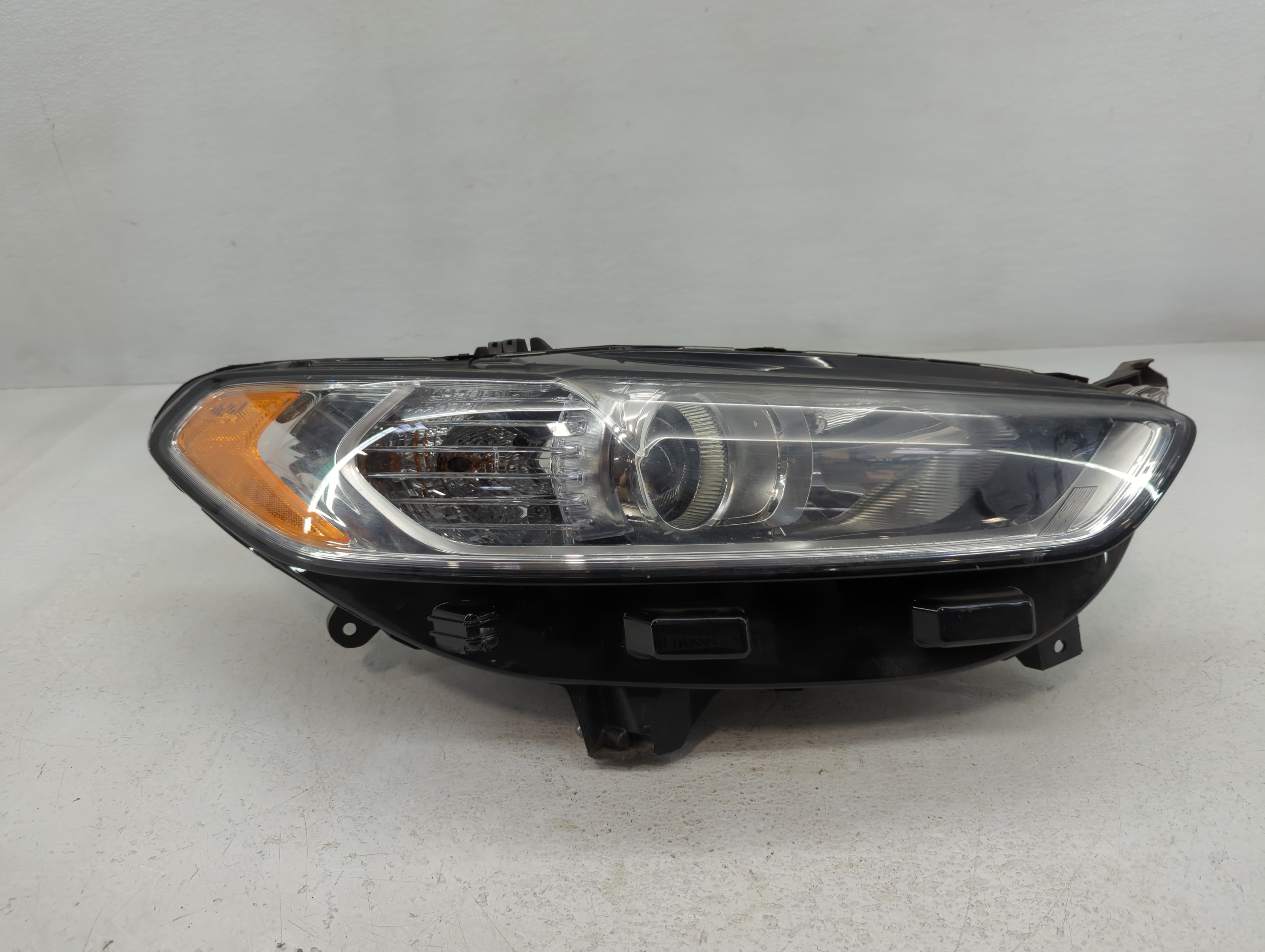Picture of 2013-2016 Ford Fusion Passenger Right Oem Head Light Headlight Lamp 775662