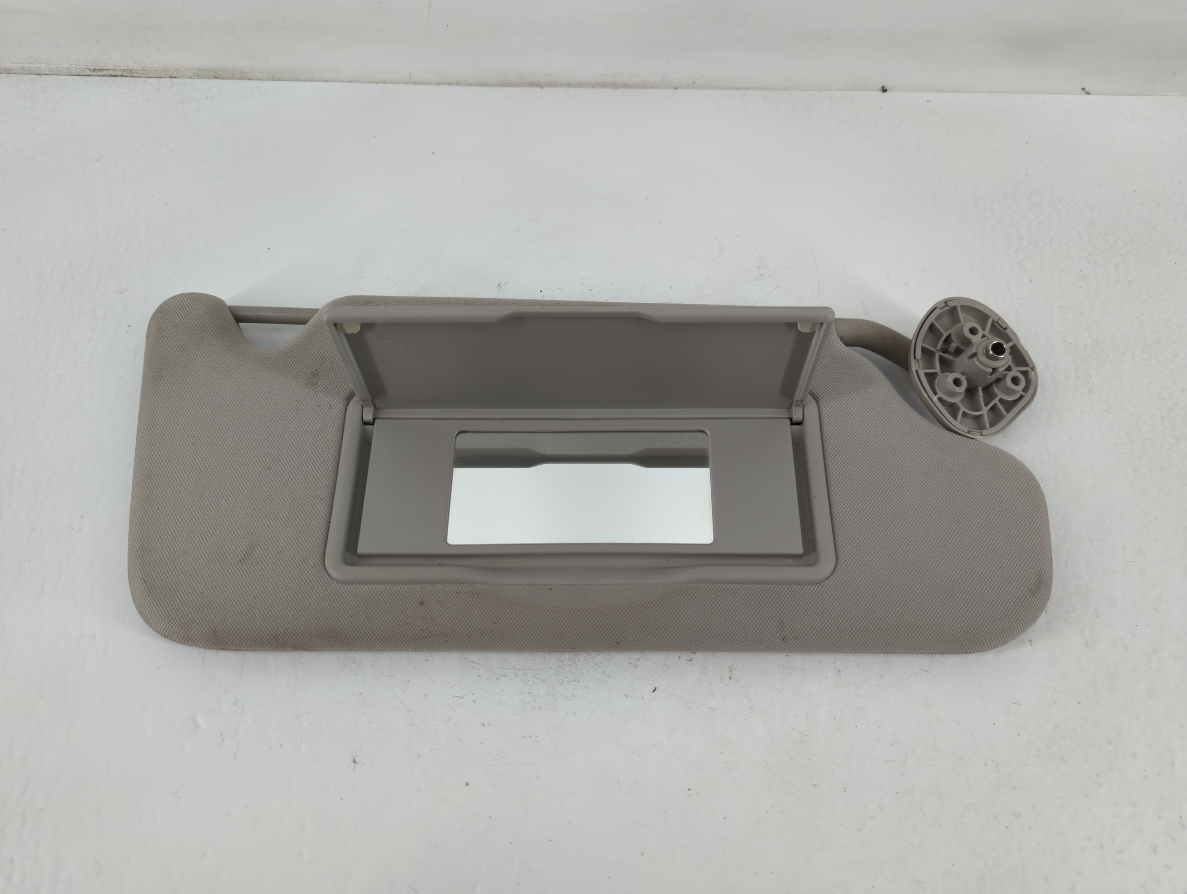 2006-2016 Chevrolet Impala Passenger Sun Visor Mirror Right Sunvisor Grey 775682 - Oemusedautoparts1.com