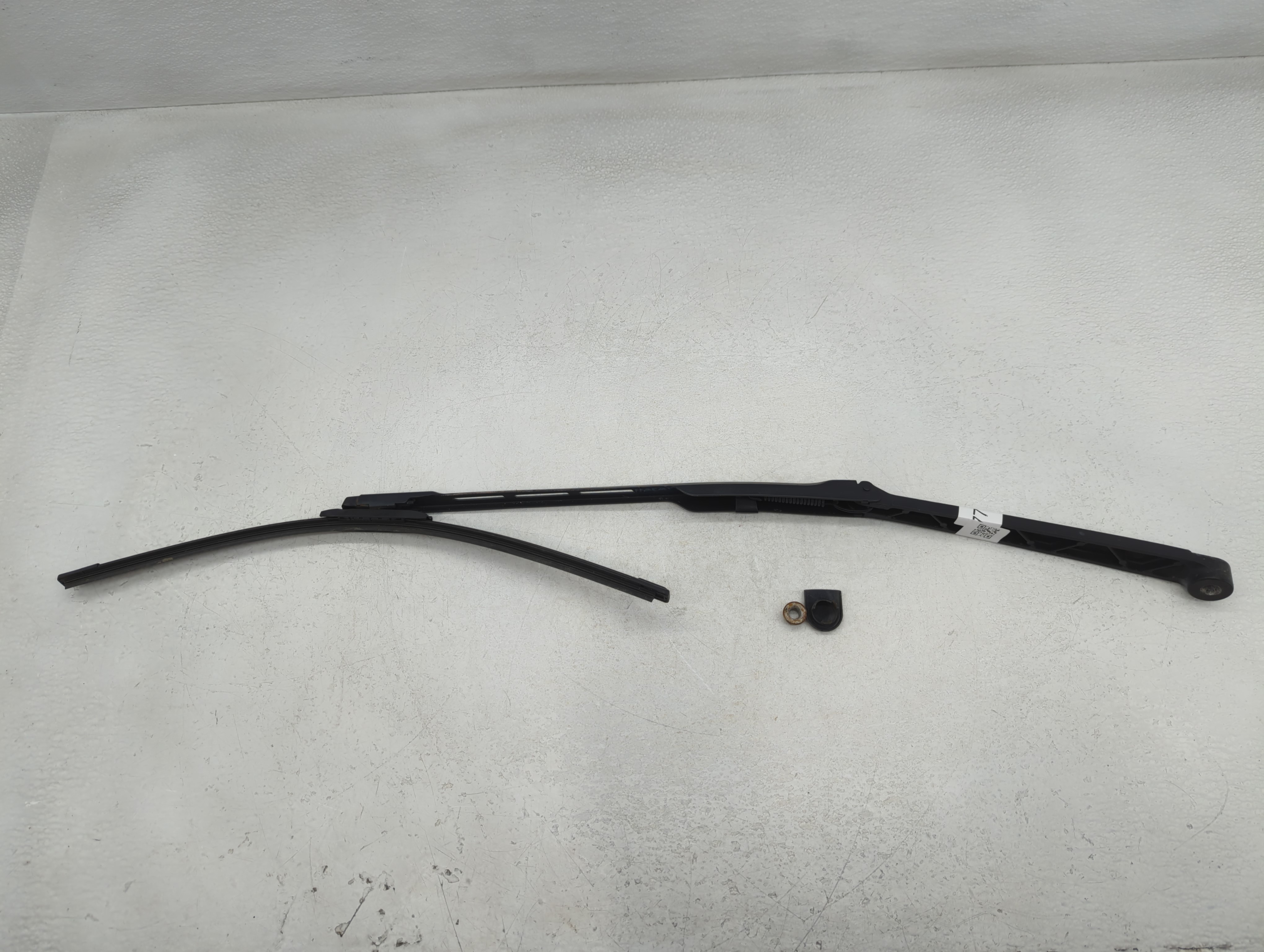 Picture of 2011 Gmc Acadia Front Drivers Wiper Arm Oem 775702