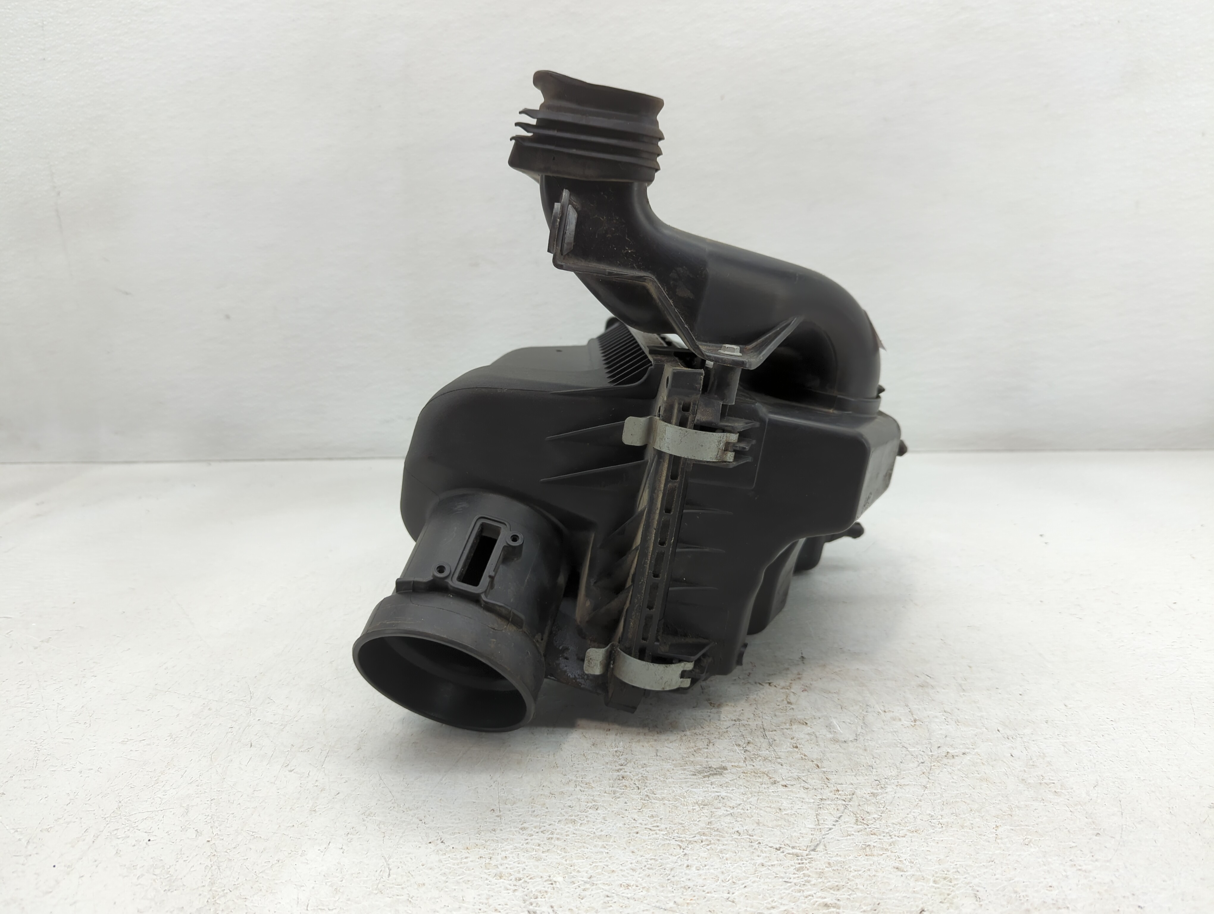 Picture of 2009-2015 Ford Flex Air Cleaner Intake-duct Hose Tube 775714