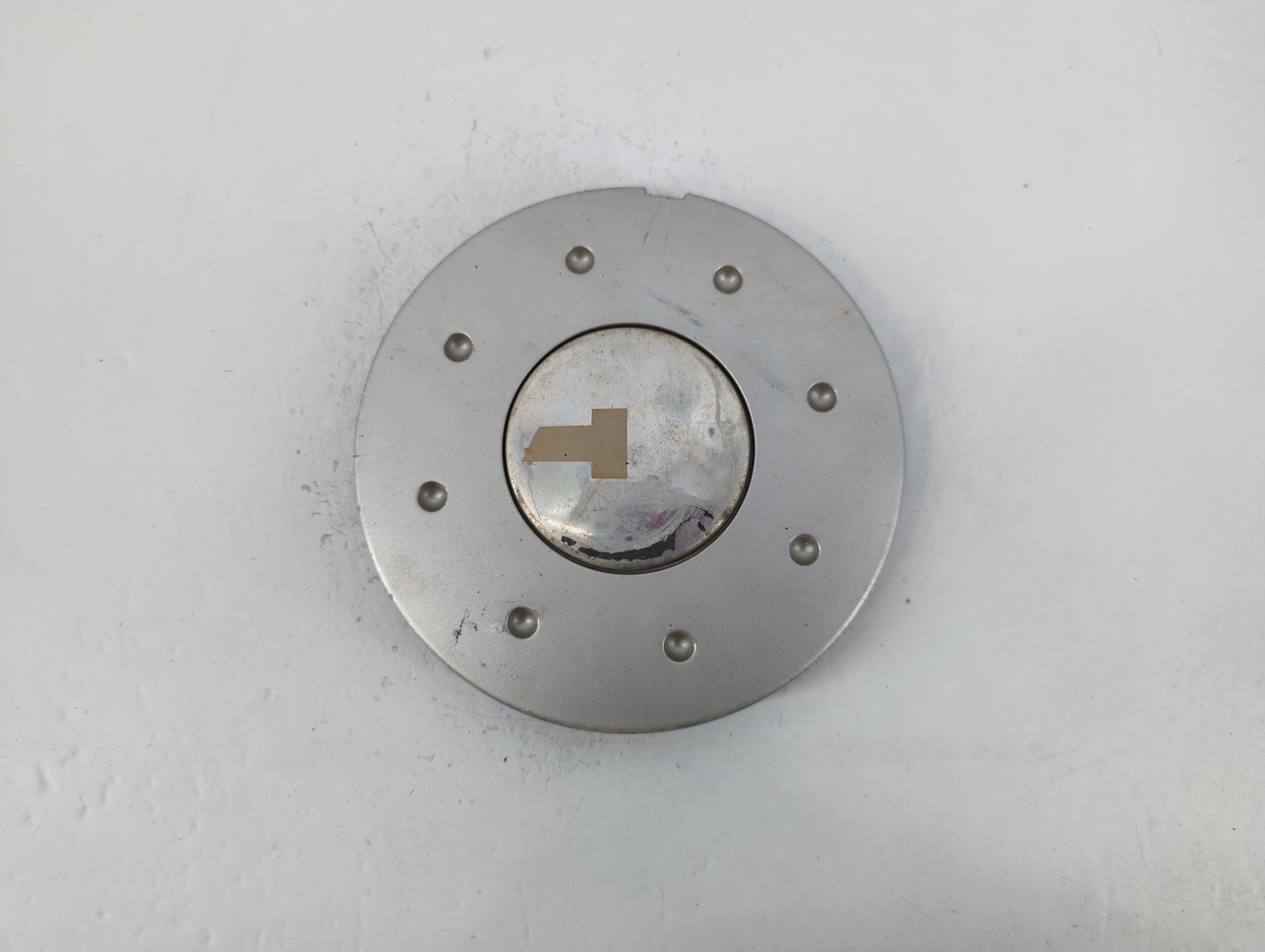 2004 Chevrolet Aveo Center Cap Oem 775715 - Oemusedautoparts1.com