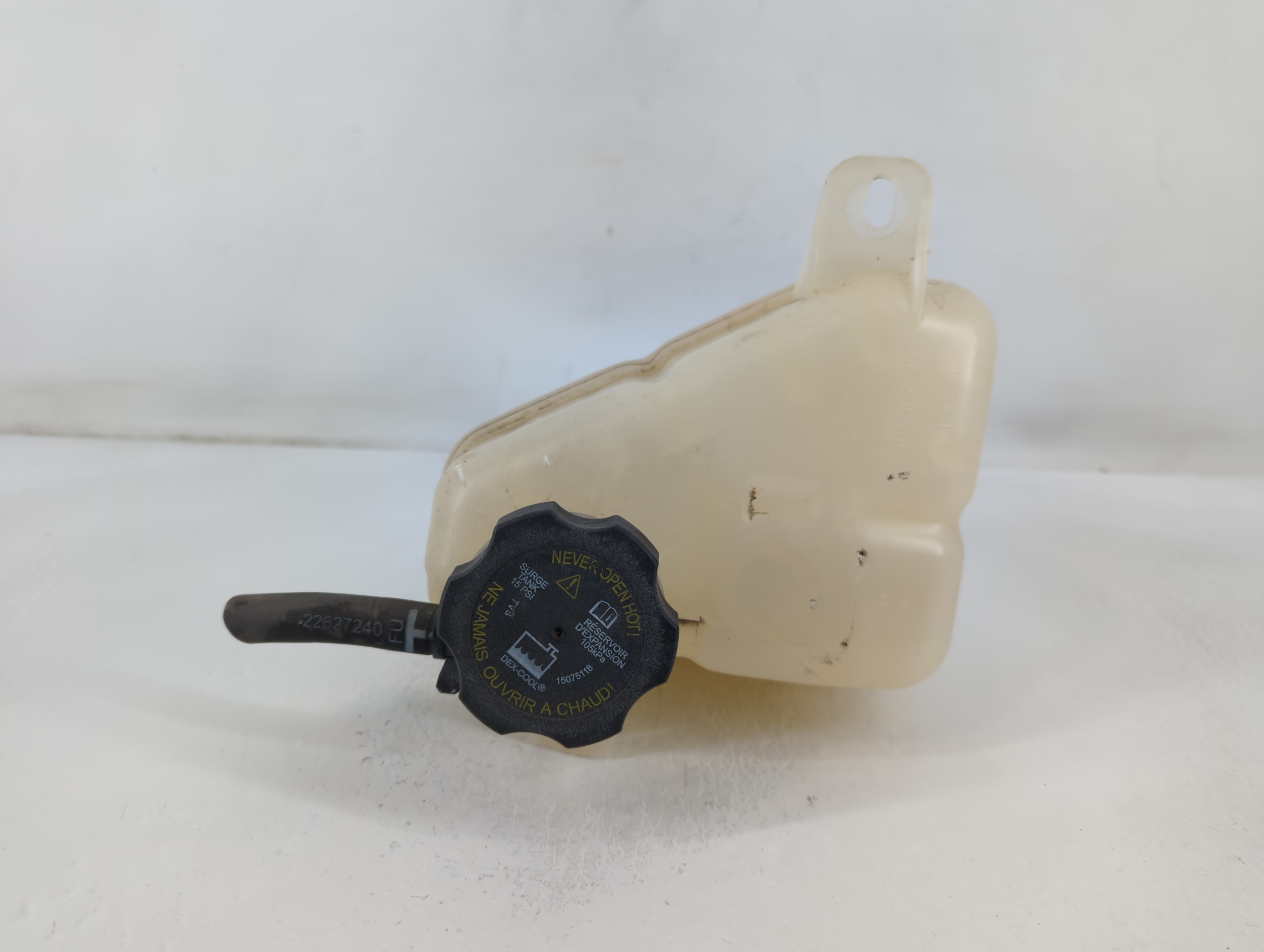 2007 Chevrolet Malibu Radiator Coolant Overflow Expansion Tank Bottle 775721 - Oemusedautoparts1.com