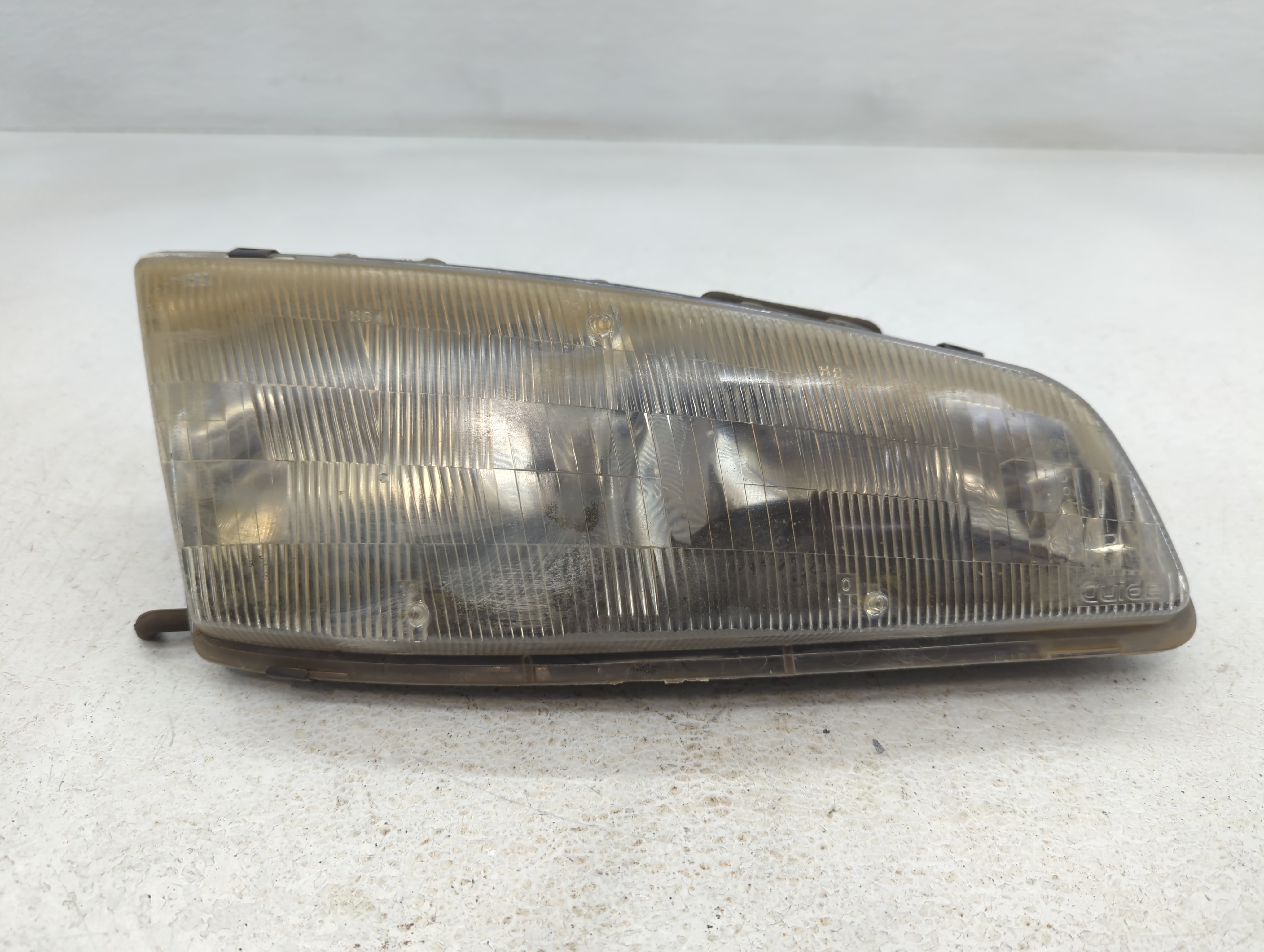 1992-1995 Pontiac Grand Am Passenger Right Oem Head Light Headlight Lamp 775729 - Oemusedautoparts1.com