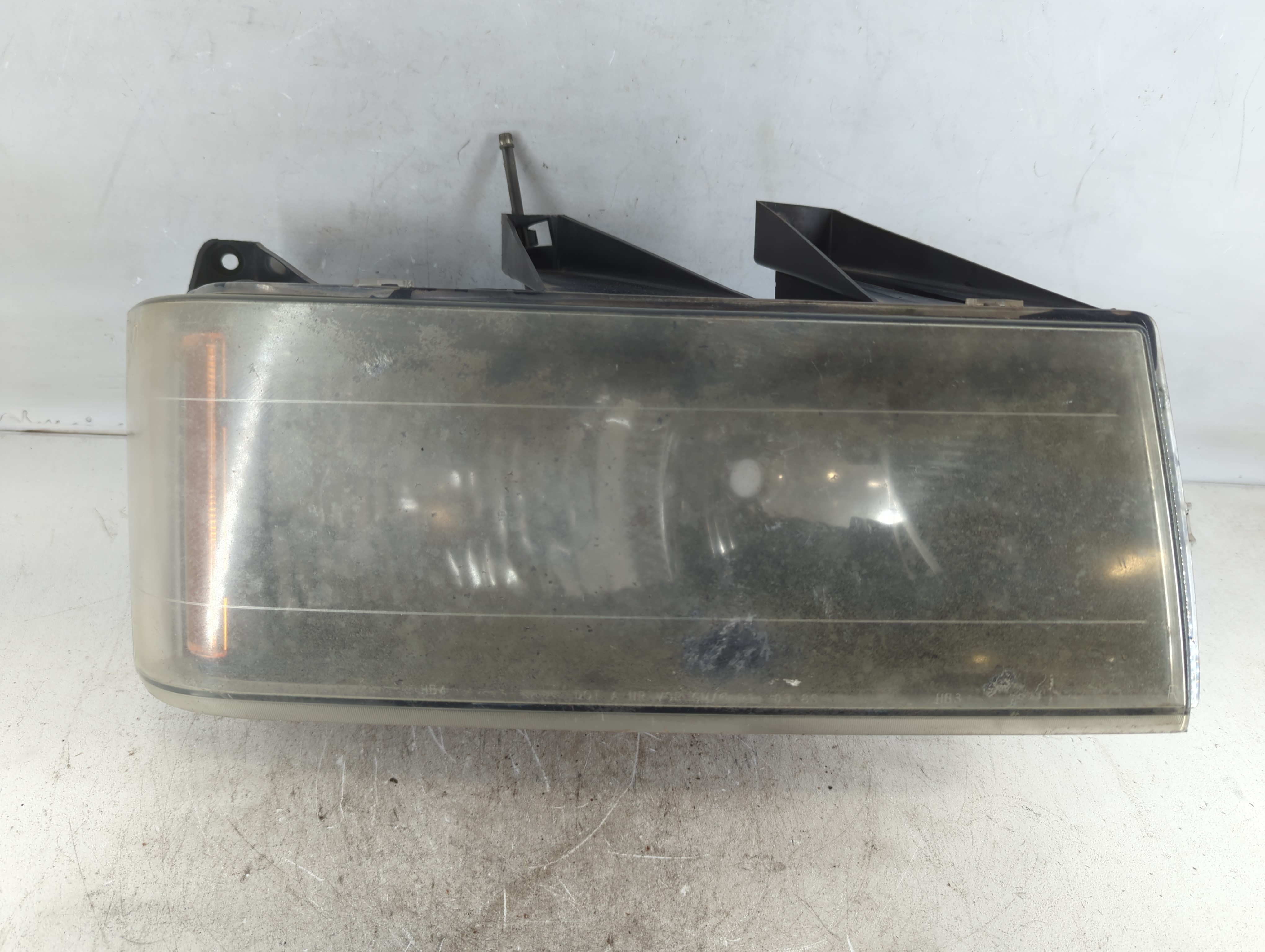 2004 Chevrolet Colorado Passenger Right Oem Head Light Headlight Lamp 775743 - Oemusedautoparts1.com