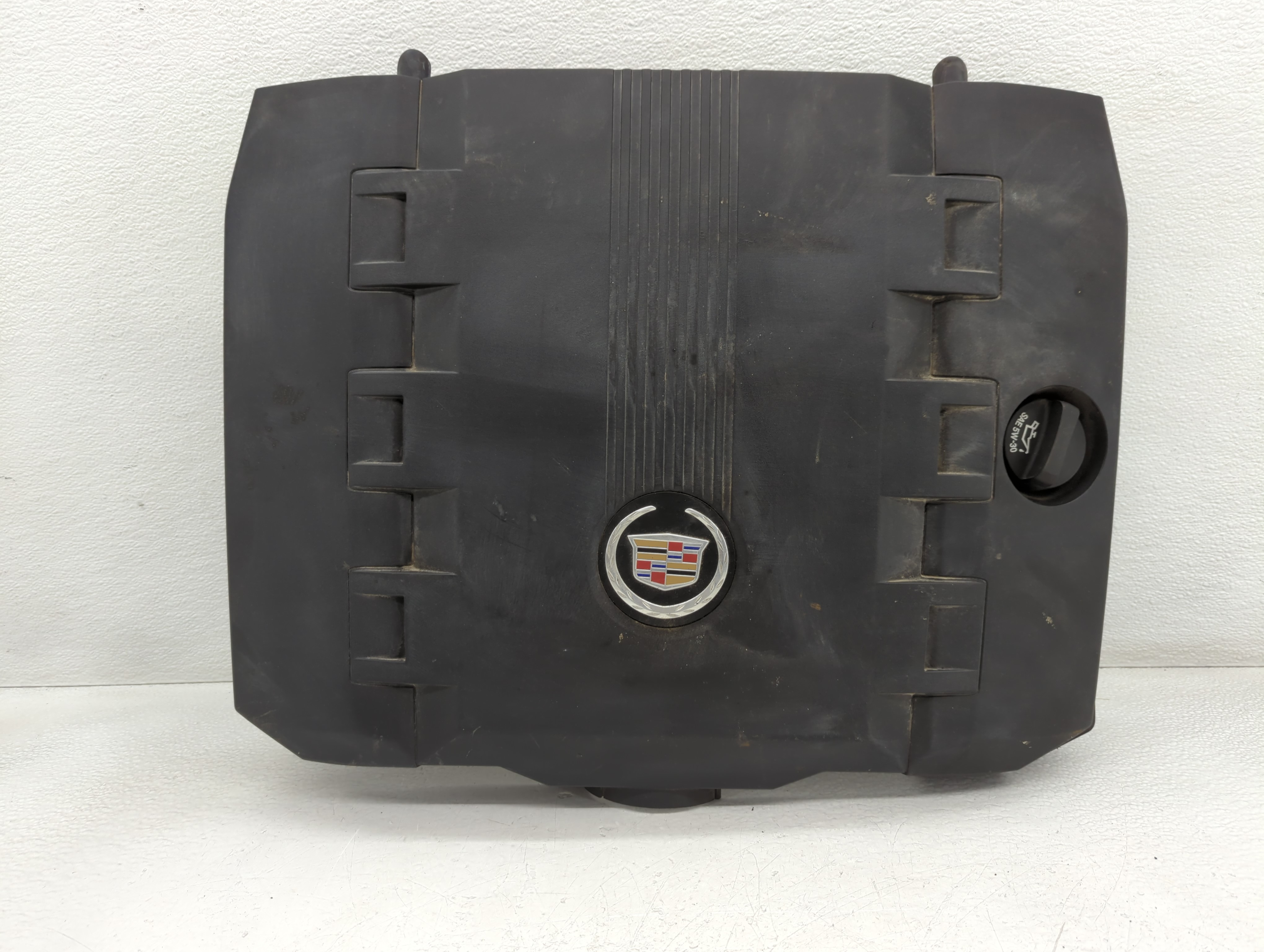 2012 Cadillac Cts Engine Cover 775744 - Oemusedautoparts1.com