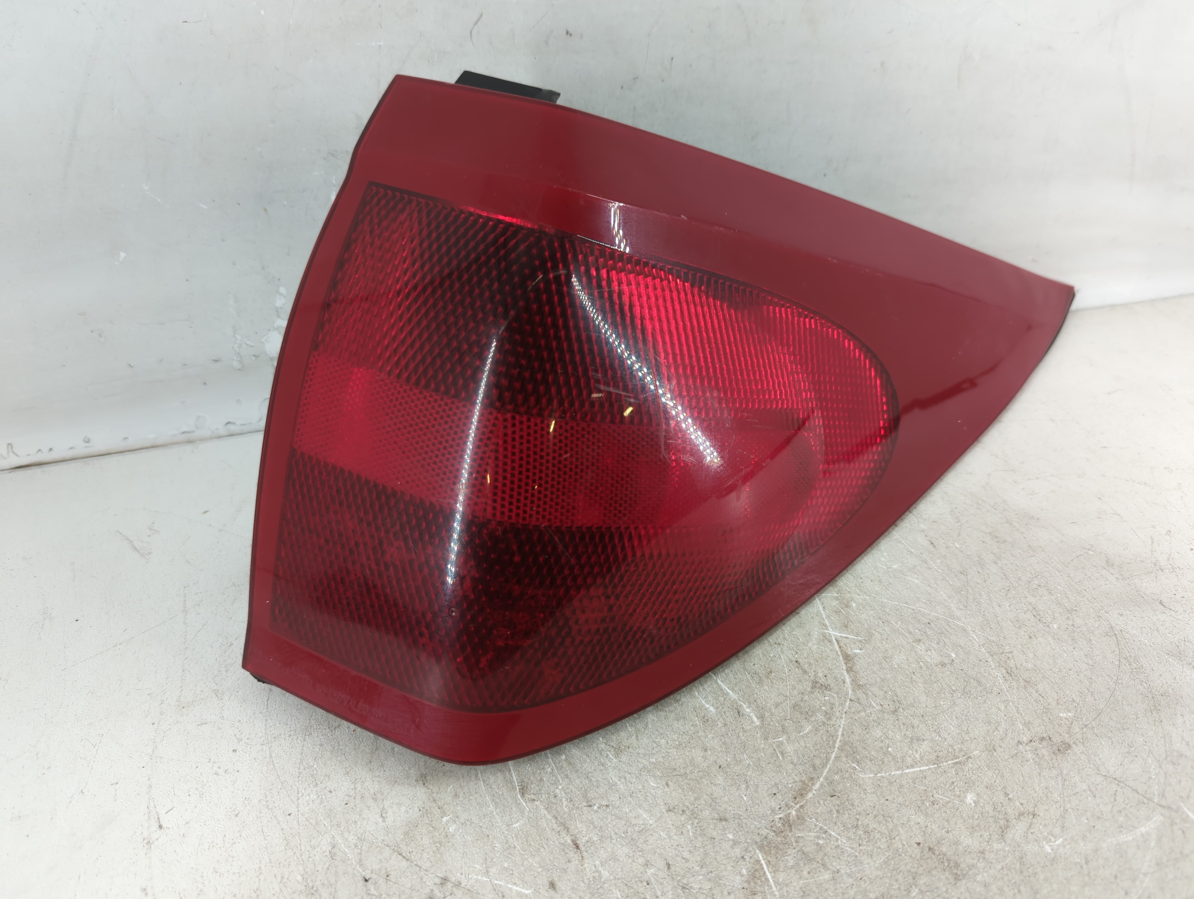 2002-2003 Buick Rendezvous Passenger Right Side Tail Light Taillight Oem 775755 - Oemusedautoparts1.com