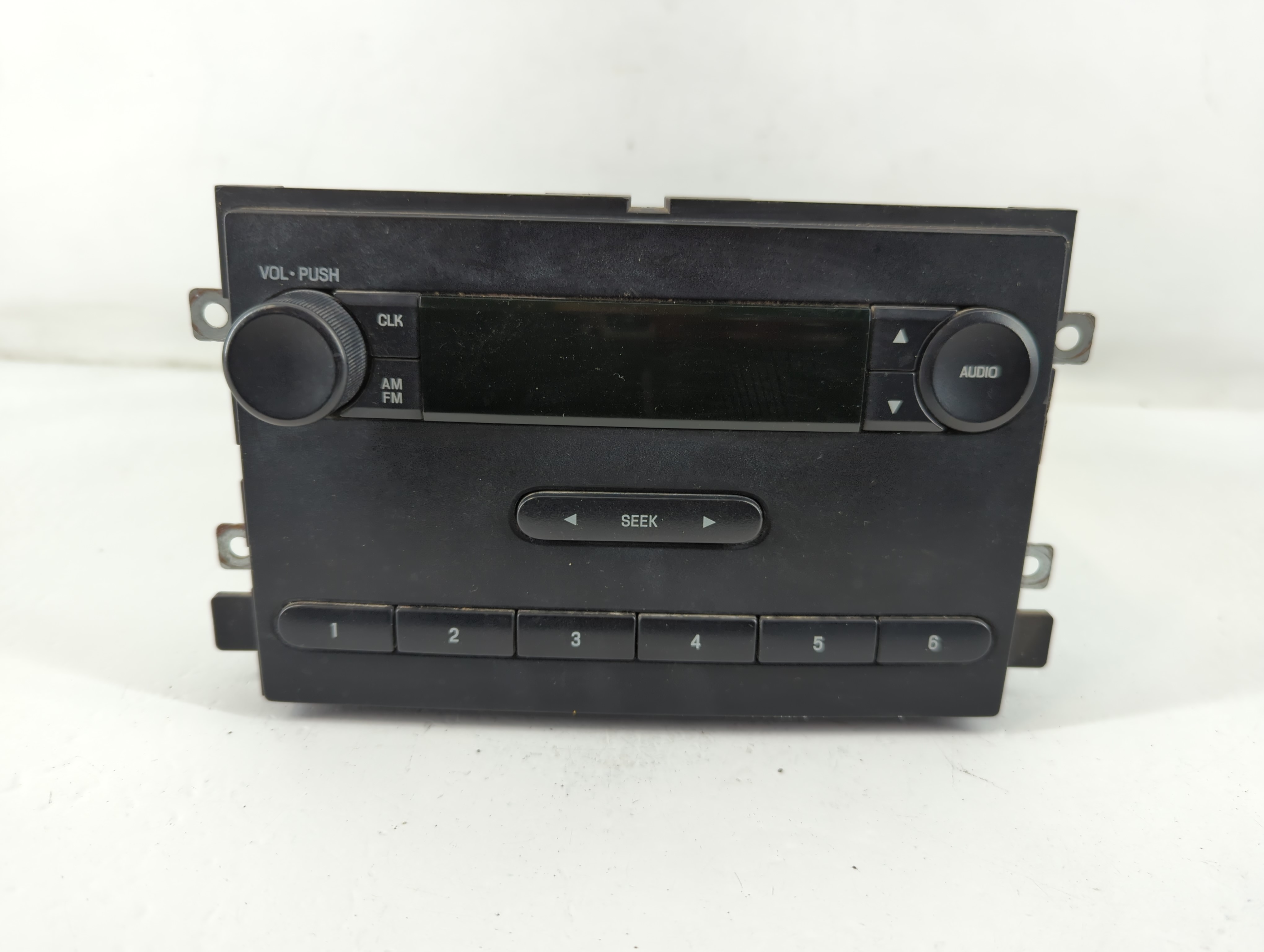 2004-2006 Ford F-150 Radio Control Panel 775776 - Oemusedautoparts1.com