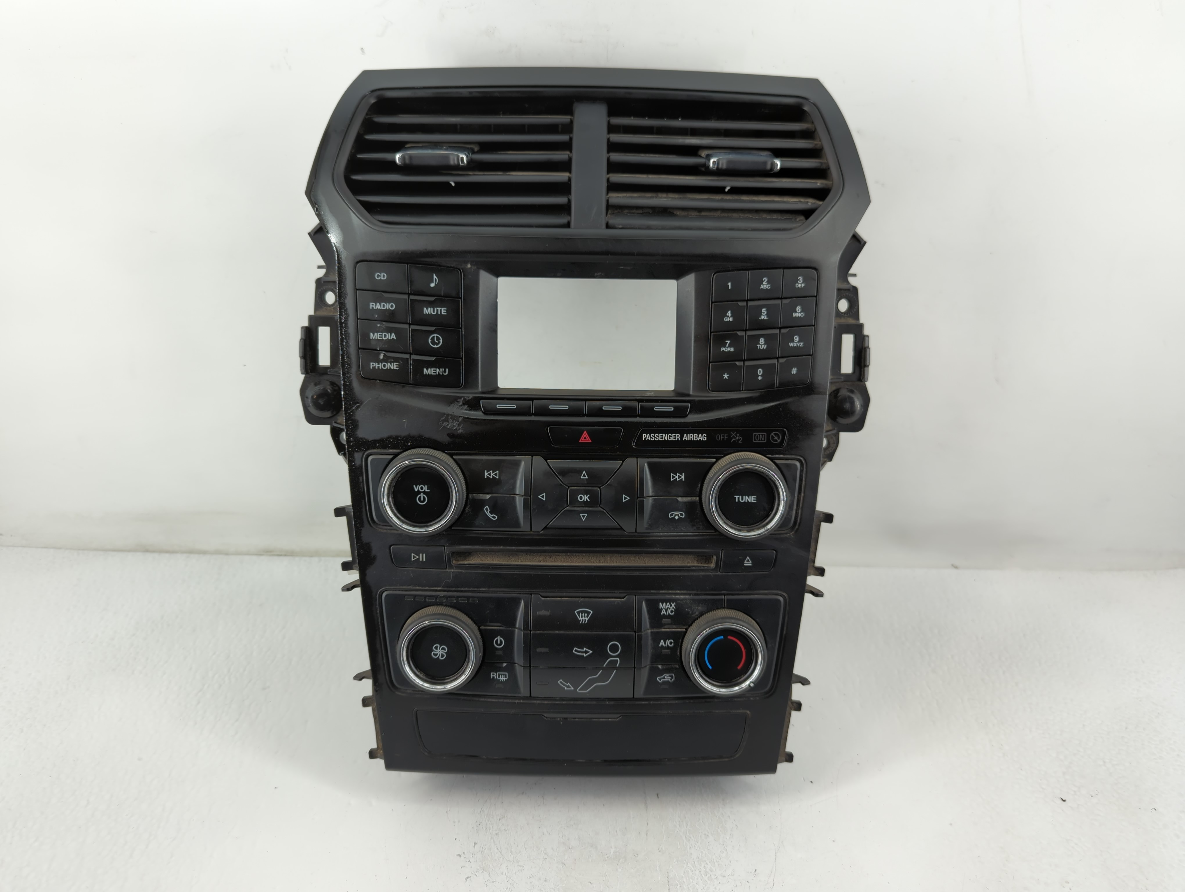 2016-2018 Ford Explorer Radio Control Panel 775788 - Oemusedautoparts1.com