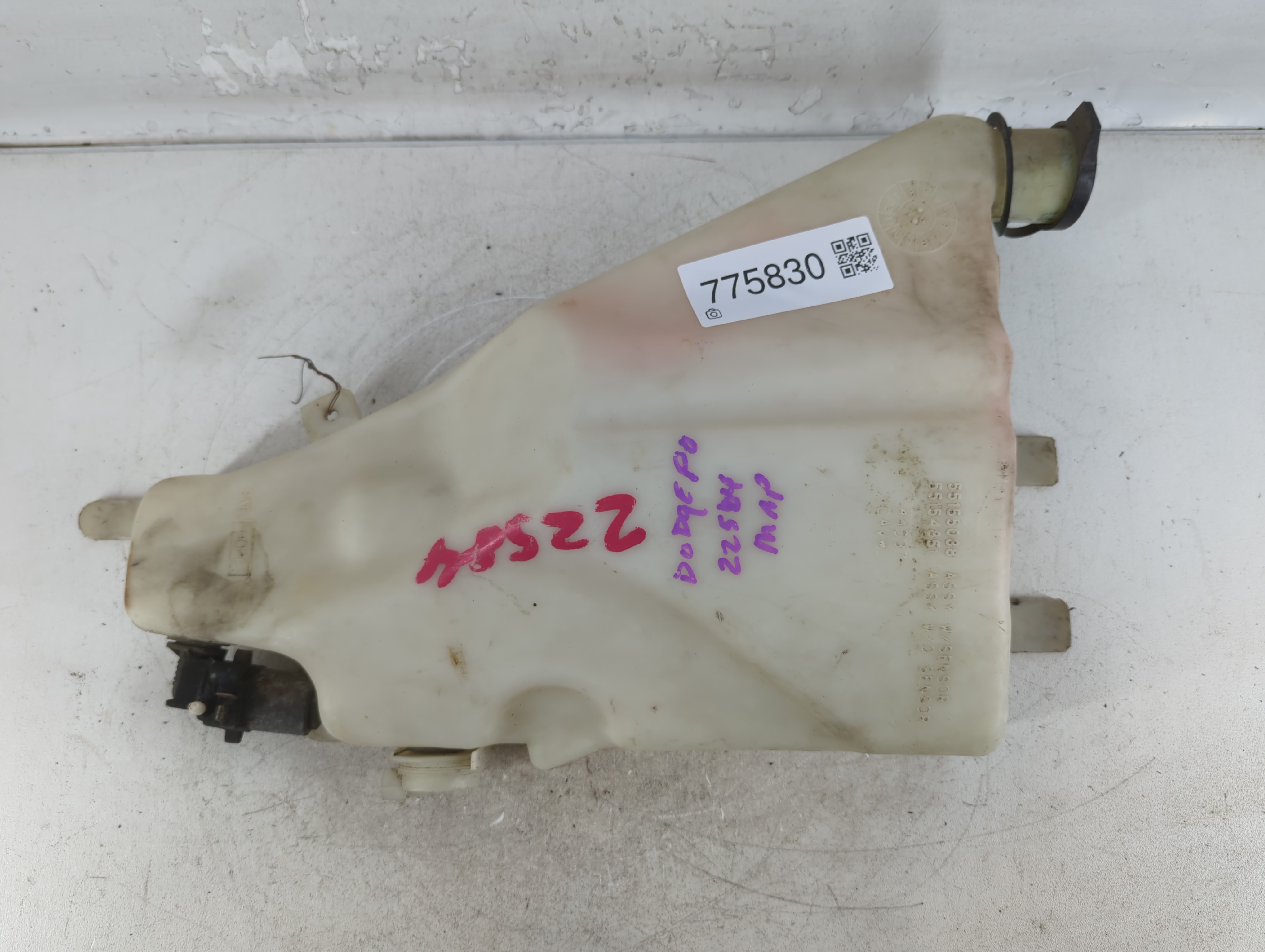 Picture of 1995 Dodge Ram 1500 Windshield Washer Fluid Reservoir Bottle Oem 775830