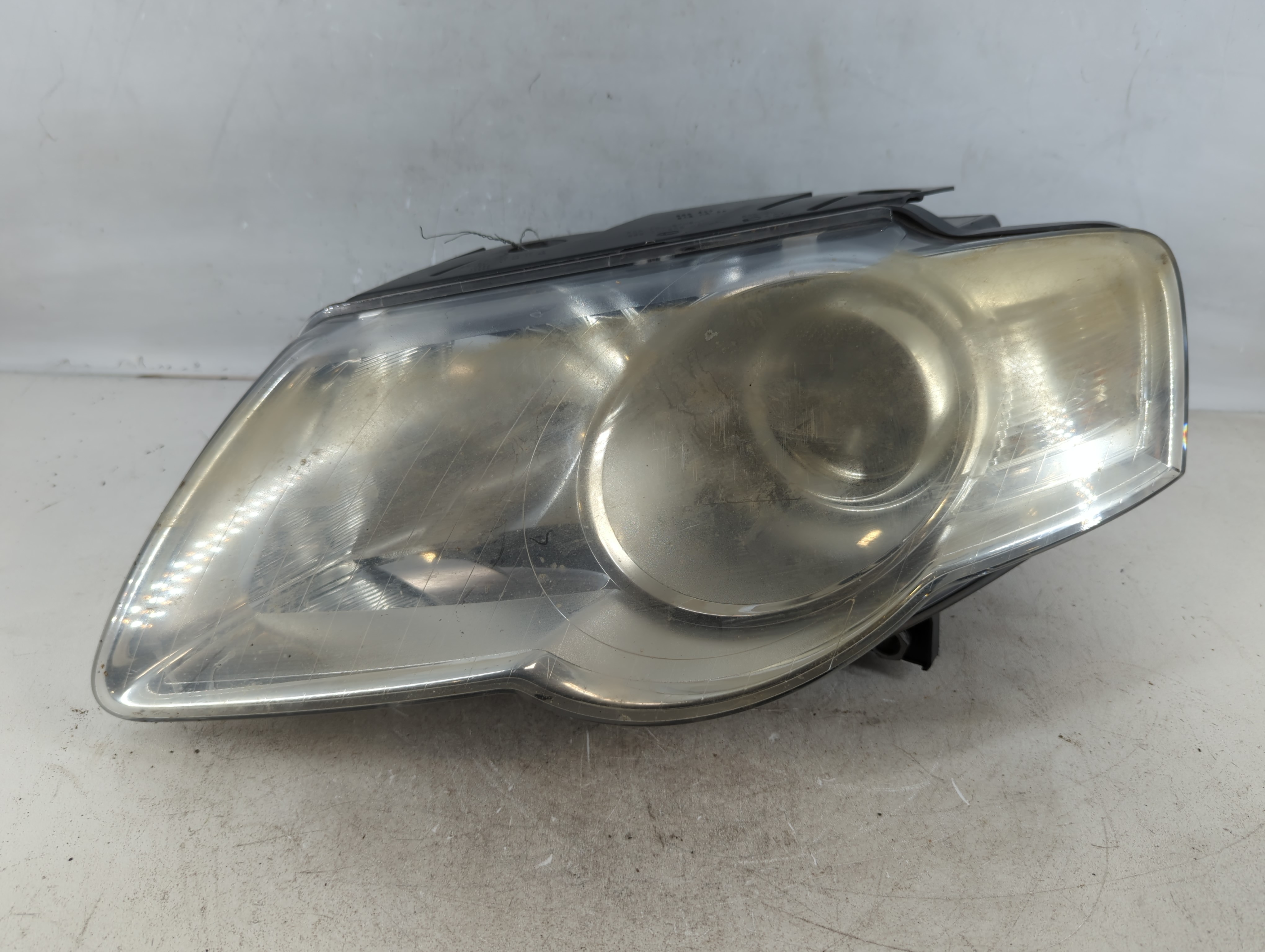 2006-2010 Volkswagen Passat Driver Left Oem Head Light Headlight Lamp 775831 - Oemusedautoparts1.com