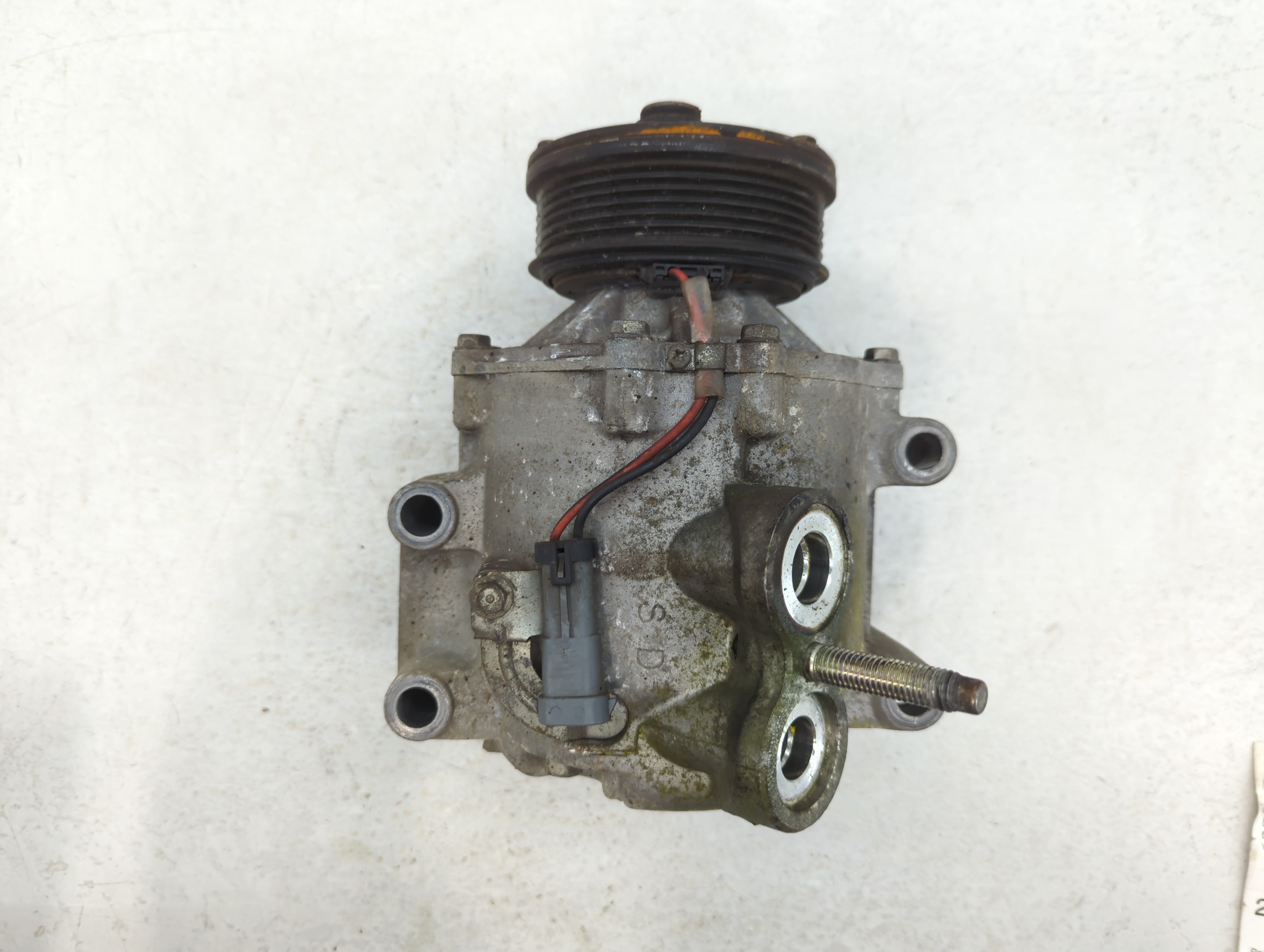 Picture of 2007-2009 Gmc Envoy Air Conditioning A/c Ac Compressor Oem 775837