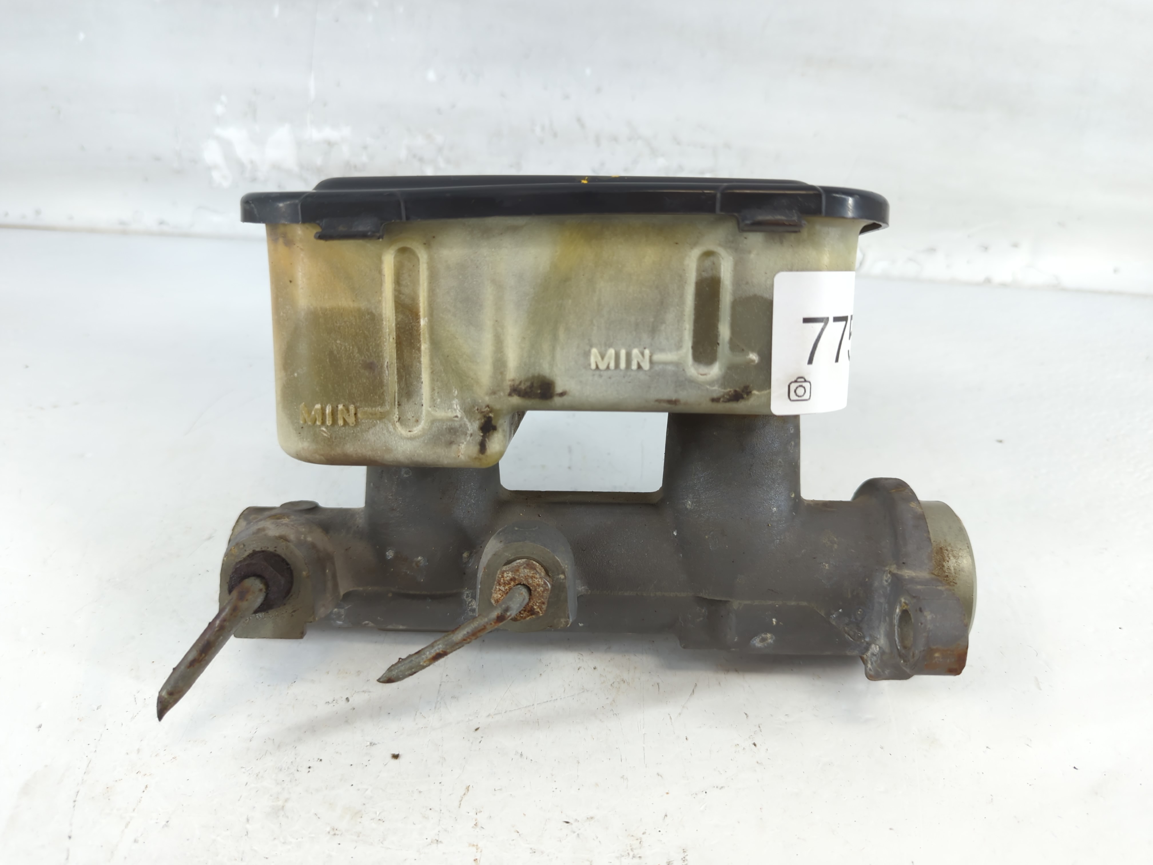 Picture of 1981 Chevrolet Camaro Brake Master Cylinder 775883