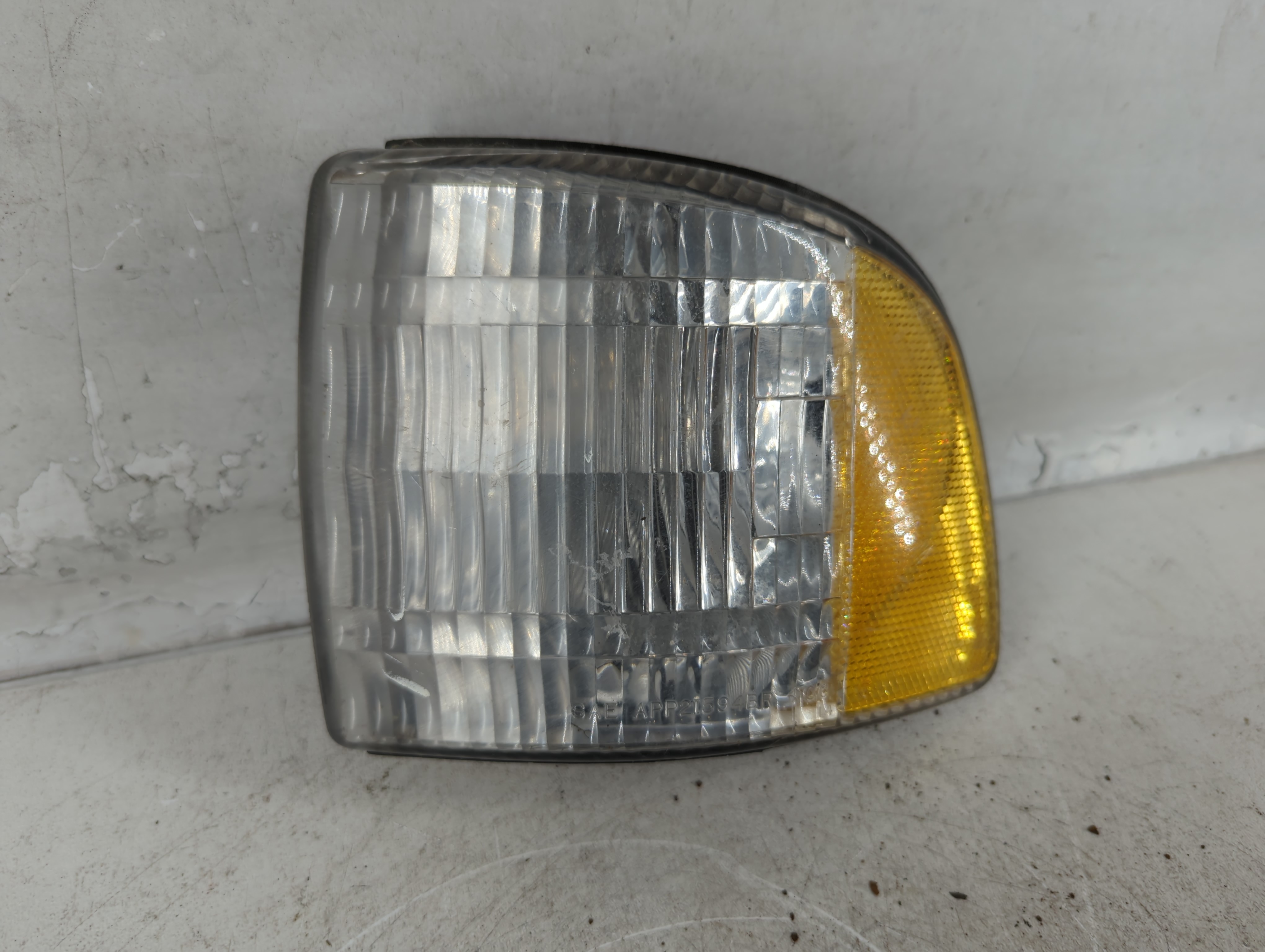 Picture of 1997 Chevrolet Spark Driver Left Oem Head Light Headlight Lamp 775908