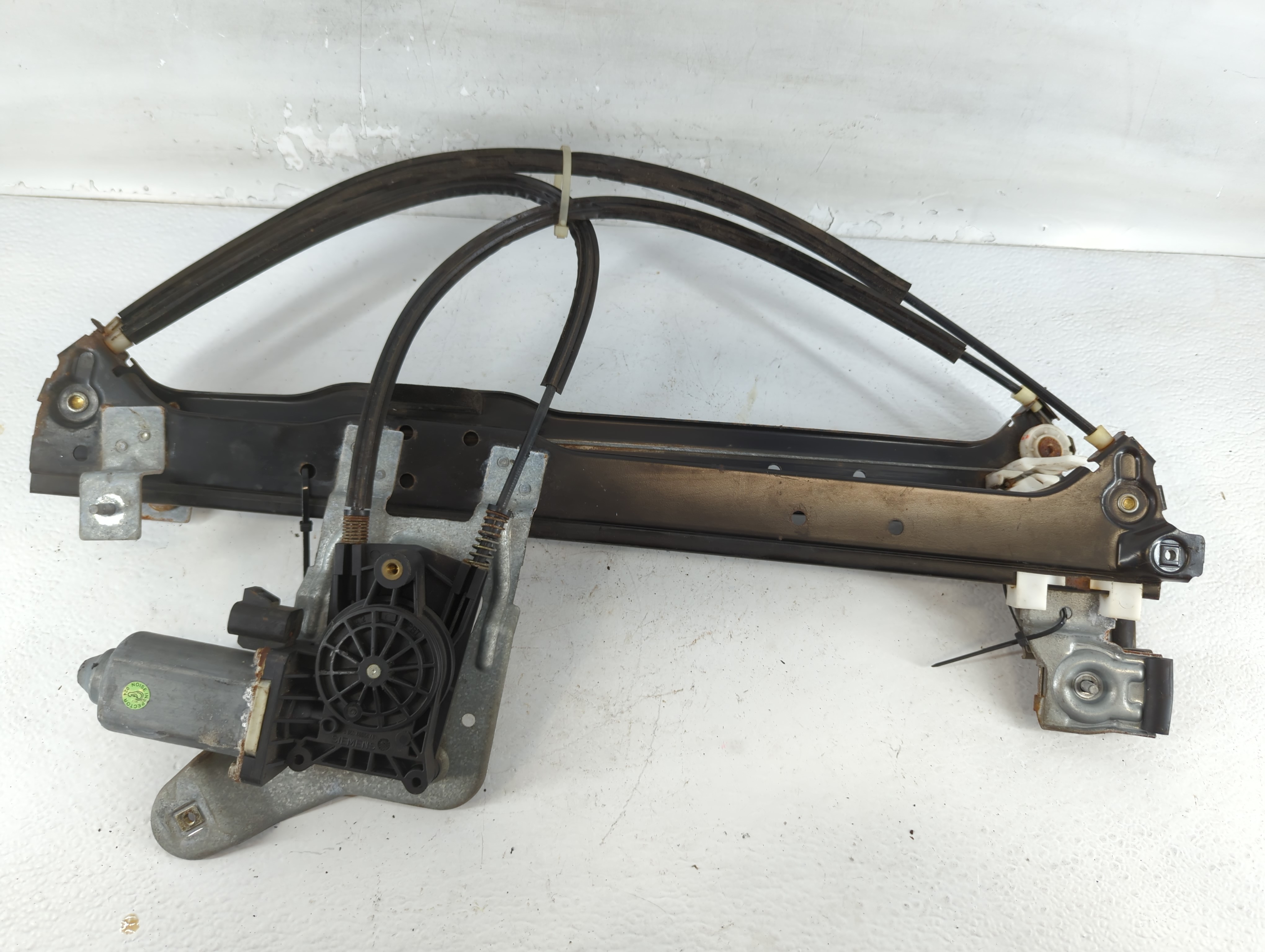 Picture of Chevrolet Avalanche Driver Front Left Power Window Motor 775941
