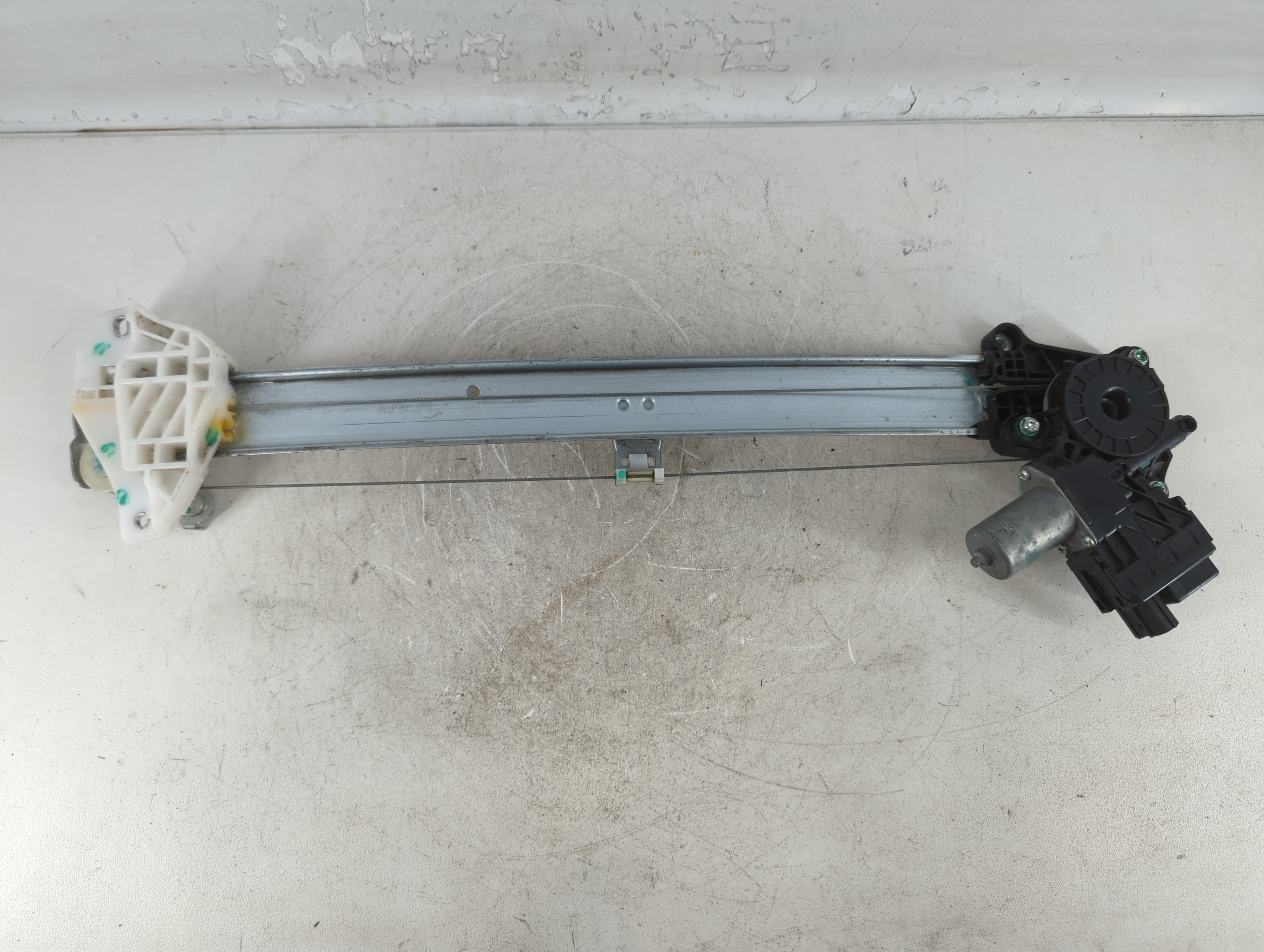 Picture of 2017-2022 Subaru Impreza Driver Left Front Window Regulator 775966