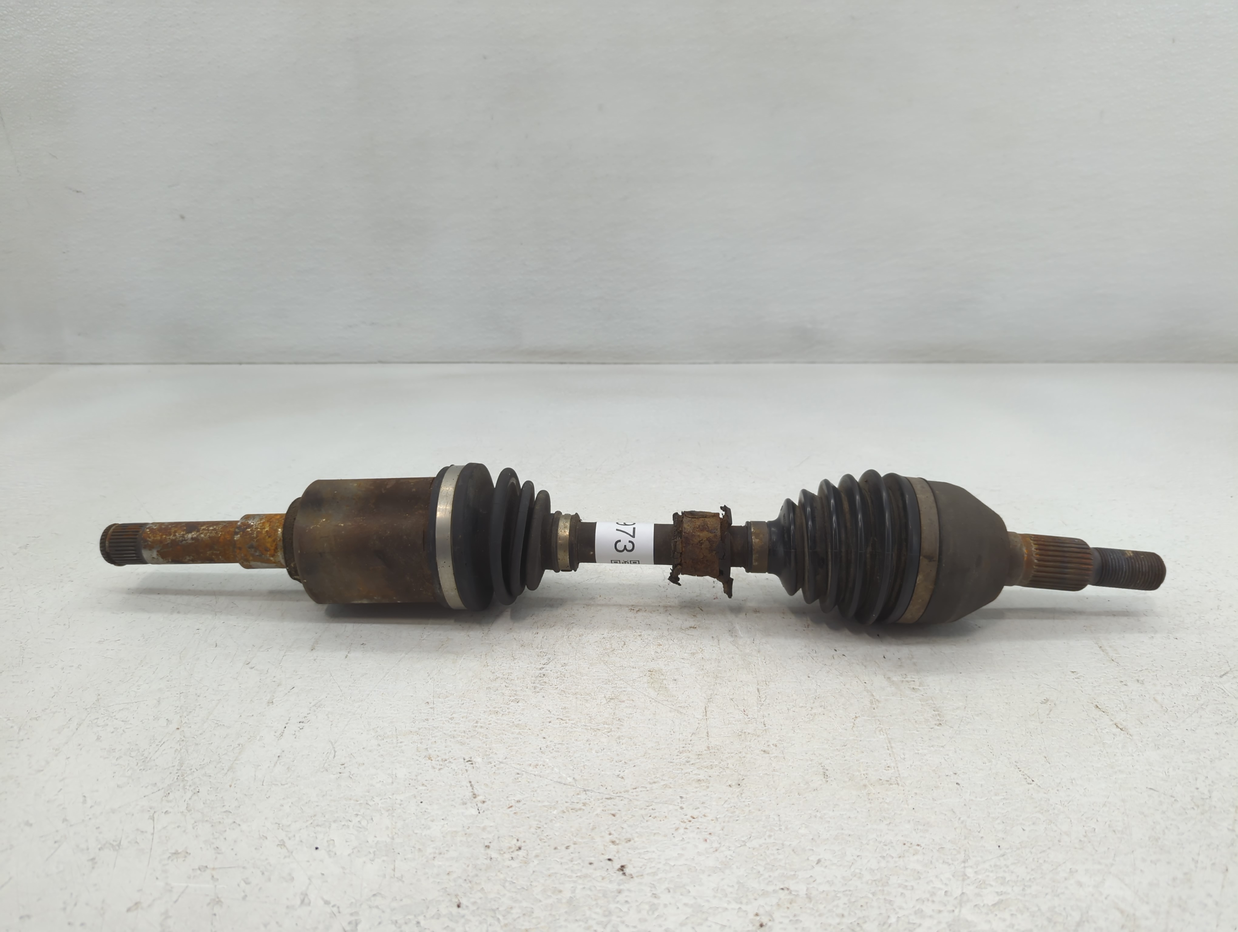 2009-2012 Chevrolet Malibu Axle Shaft Front Passenger Cv C/v 775973 - Oemusedautoparts1.com