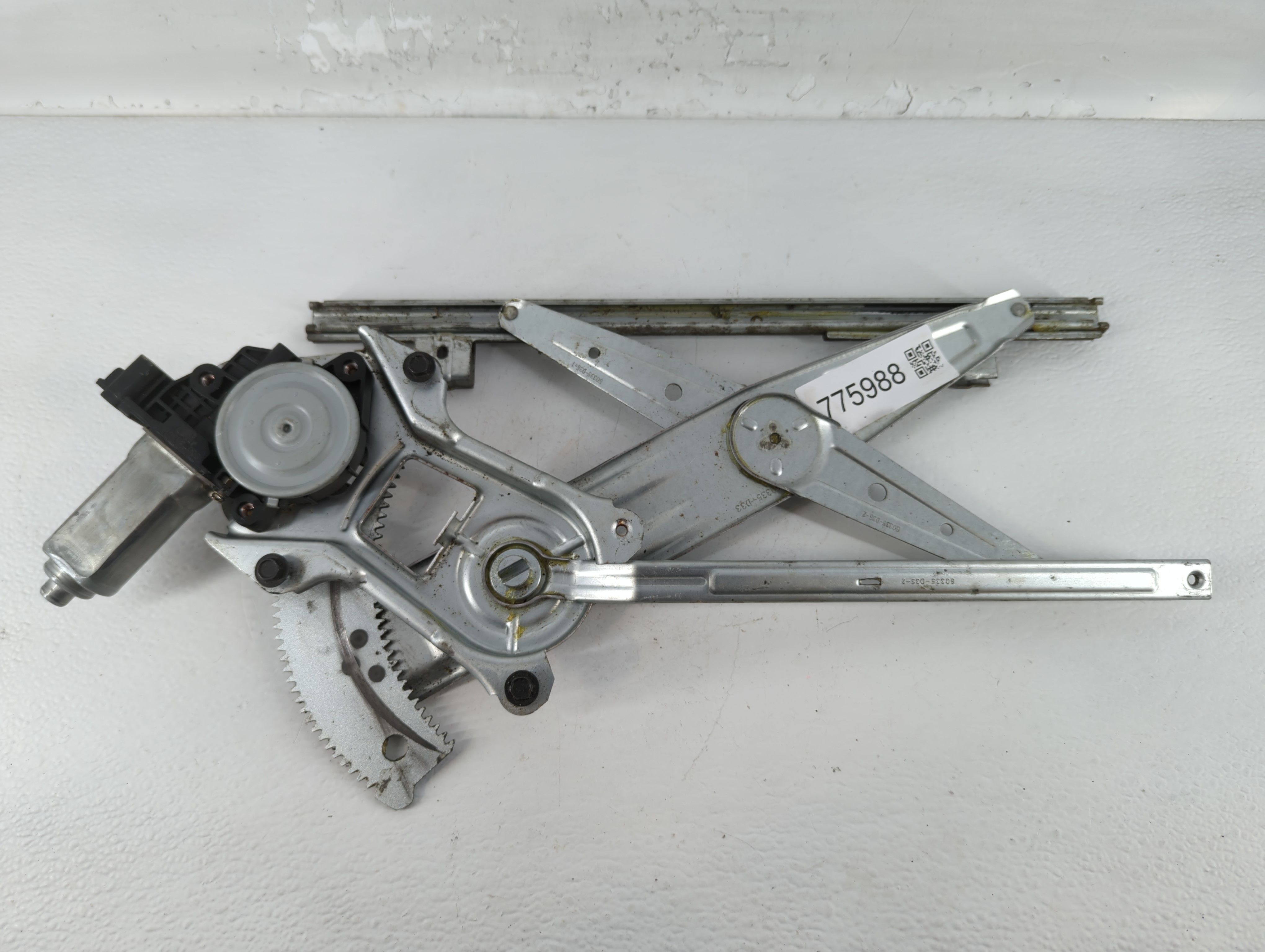2007-2010 Pontiac G5 Driver Left Front Window Regulator 775988 - Oemusedautoparts1.com