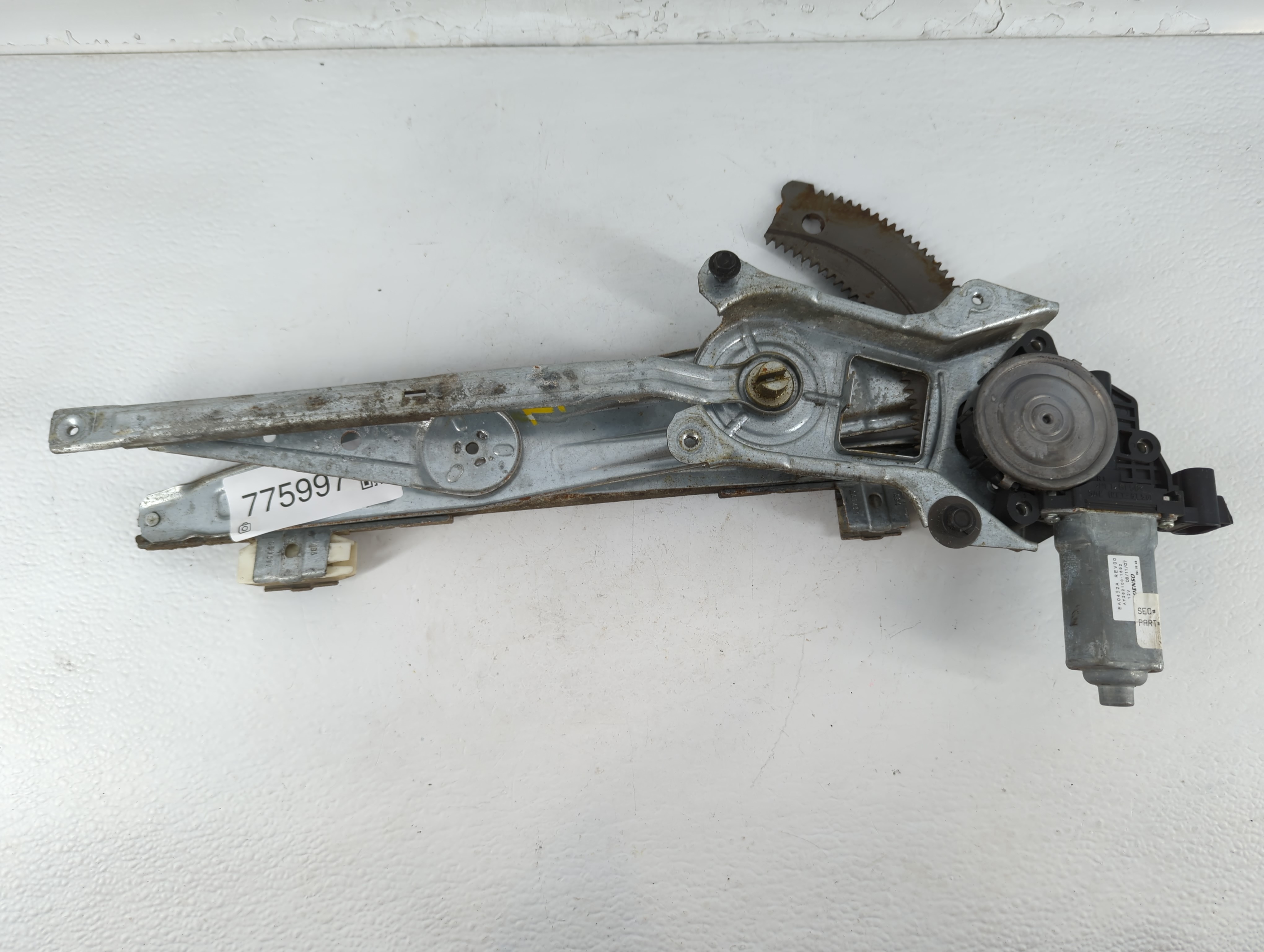 2007-2010 Pontiac G5 Window Regulator Passenger Front 775997 - Oemusedautoparts1.com