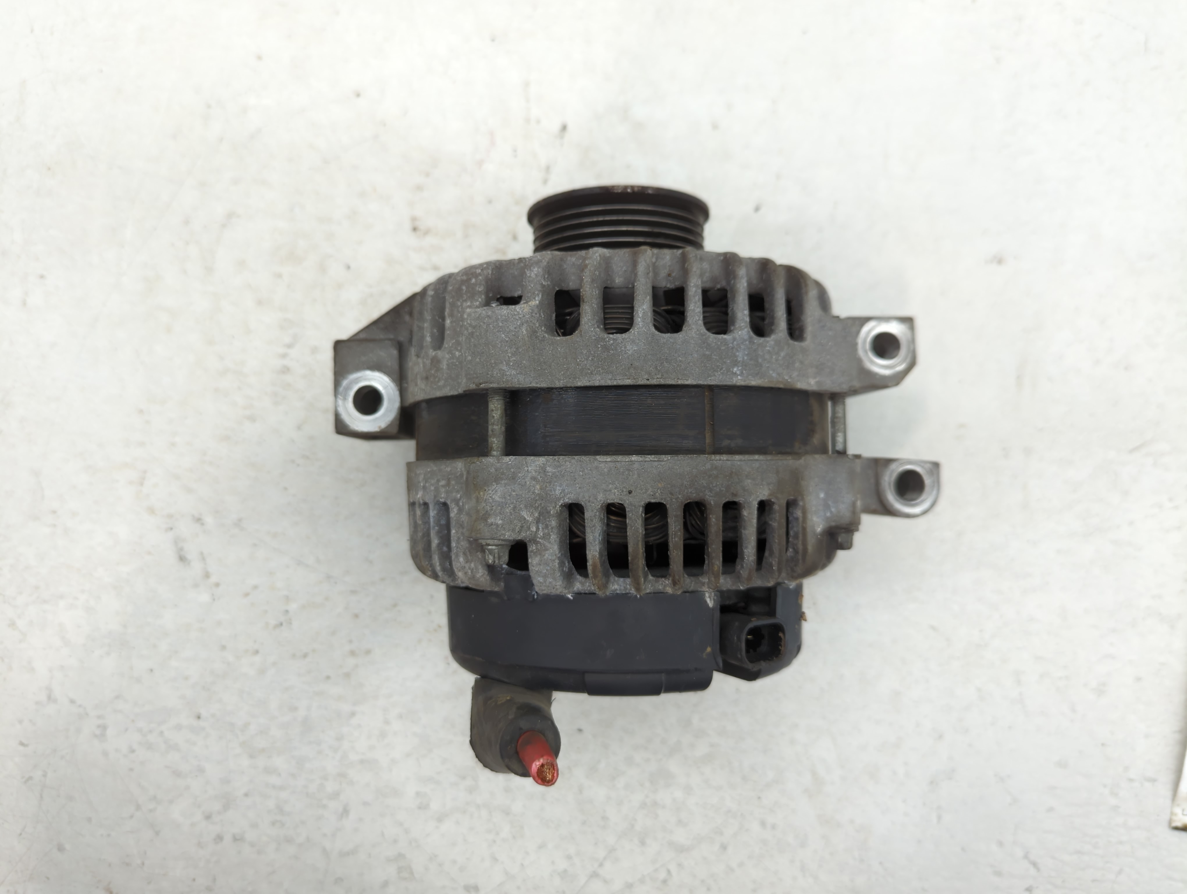 Picture of 2007-2009 Gmc Envoy Alternator Generator Charging Assembly Engine Oem 775998