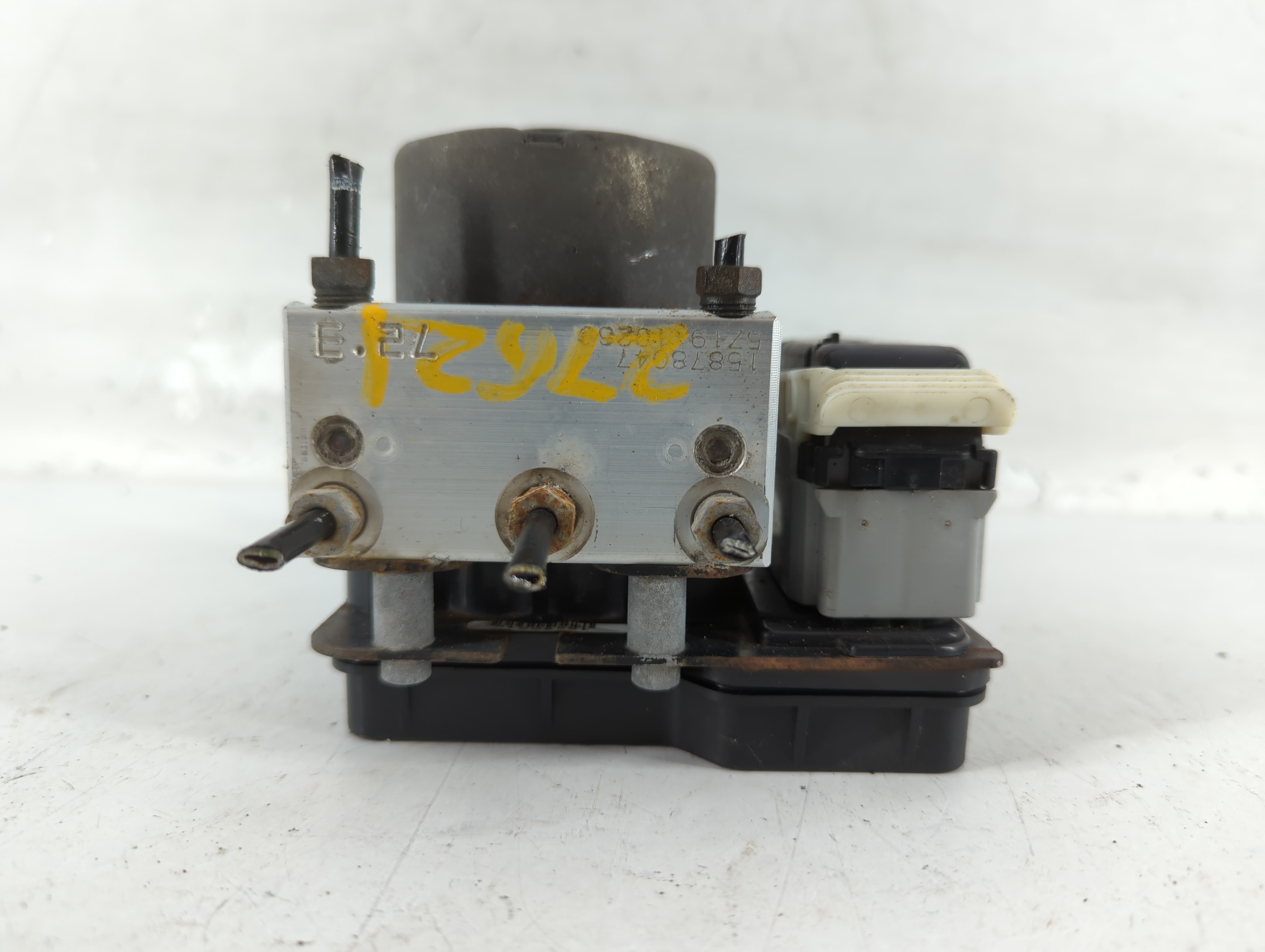 Picture of 2009-2011 Mitsubishi Endeavor Abs Pump Control Module 776008