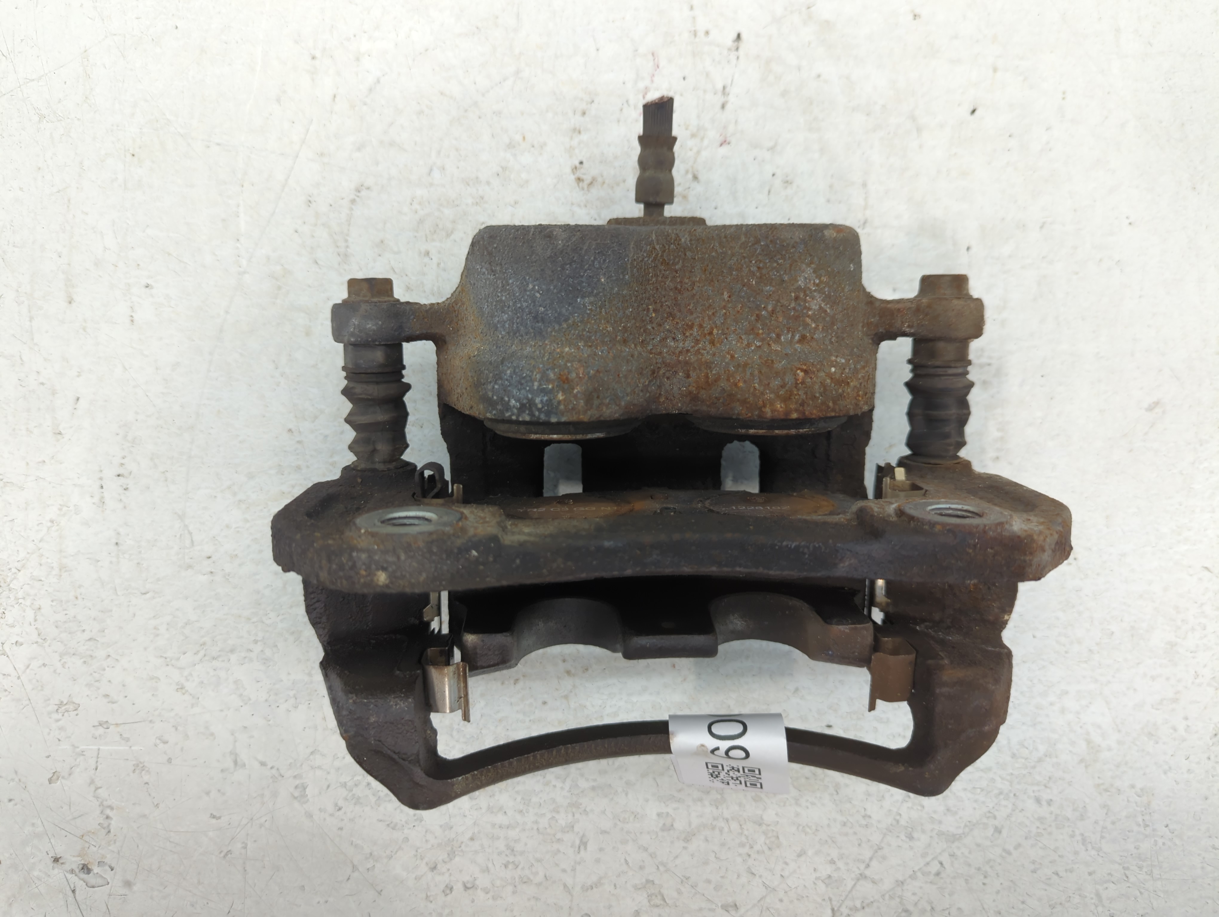 2012-2015 Chevrolet Captiva Sport Front Driver Left Brake Caliper 776009 - Oemusedautoparts1.com