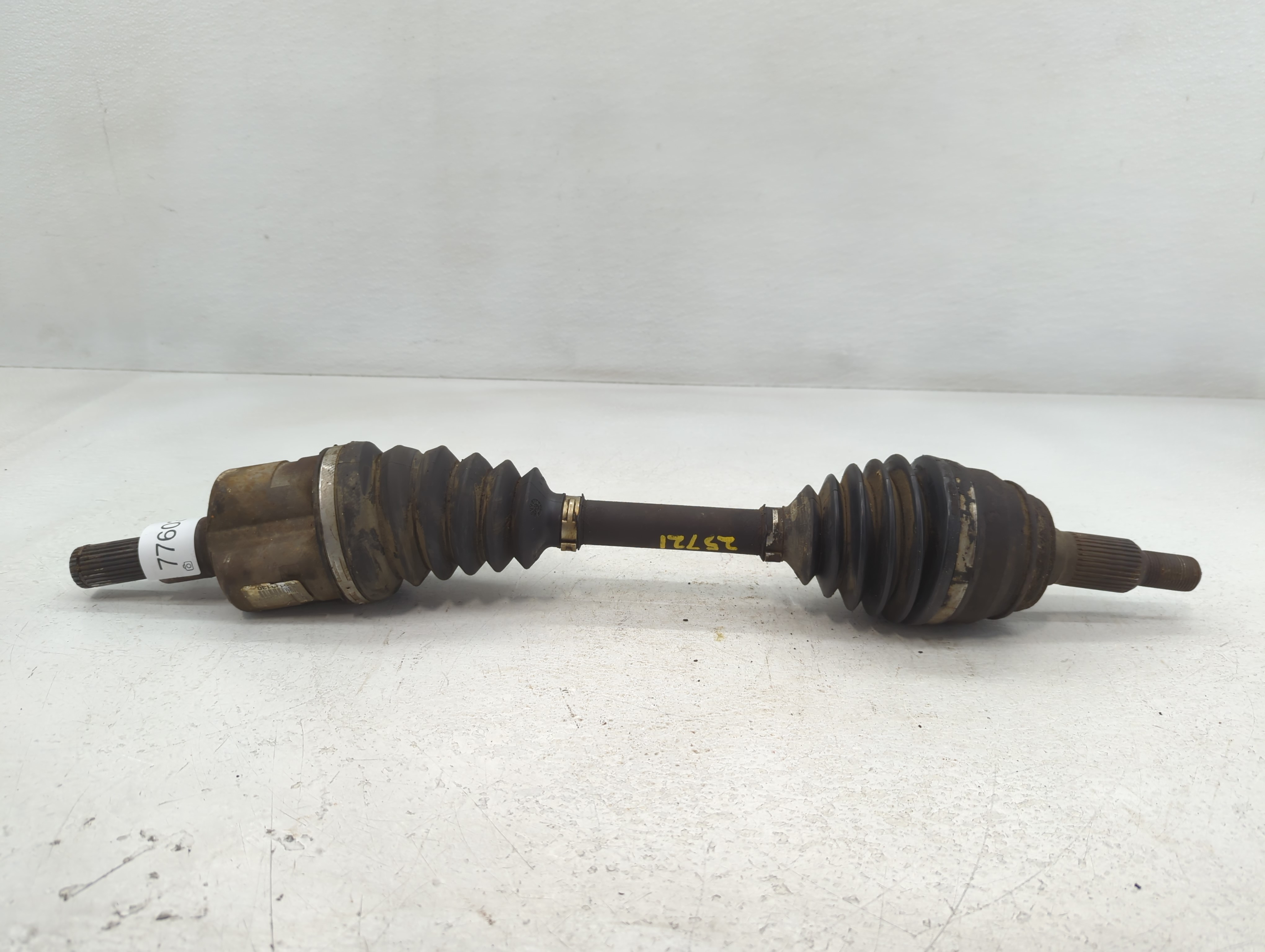 Picture of 2003-2005 Gmc Safari Axle Shaft Front Driver Cv C/v 776034