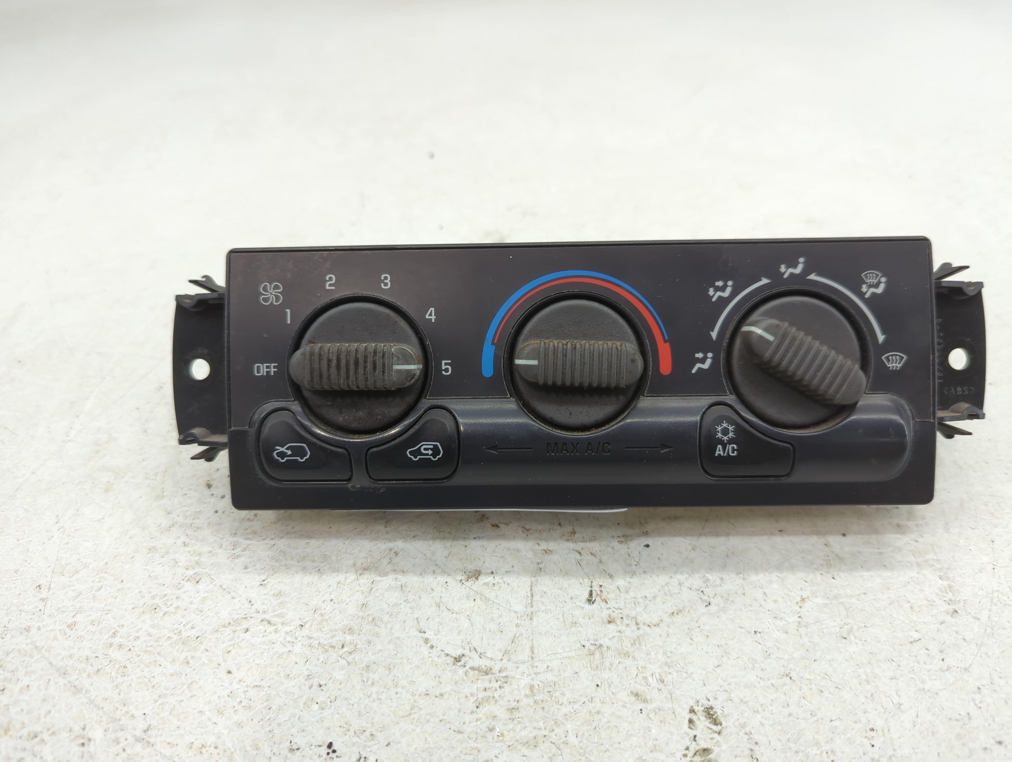 1999-2002 Chevrolet Silverado 1500 Ac Heater Climate Control 16234632-4 776042 - Oemusedautoparts1.com