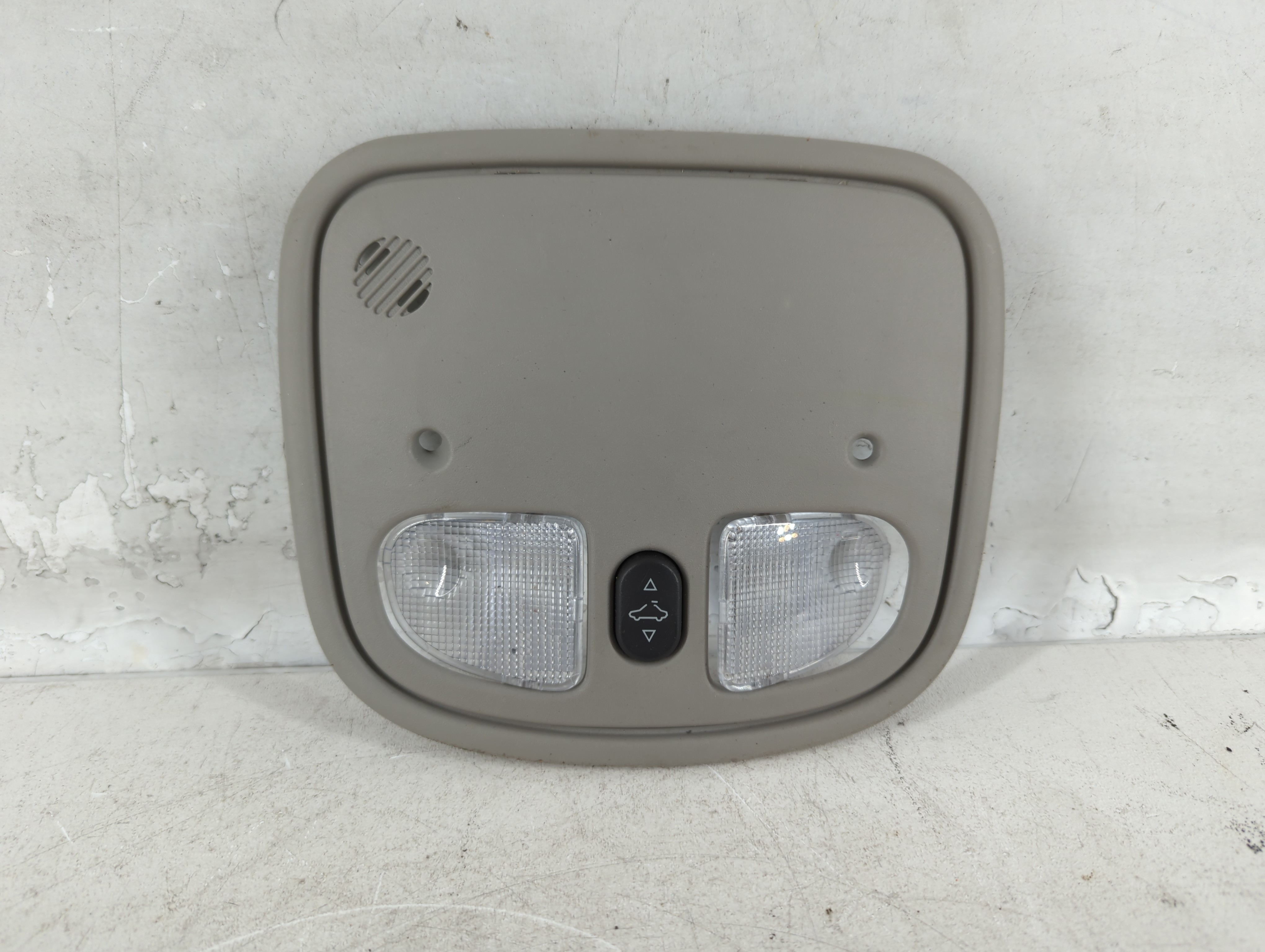 2008 Chevrolet Malibu Overhead Roof Console 776059 - Oemusedautoparts1.com