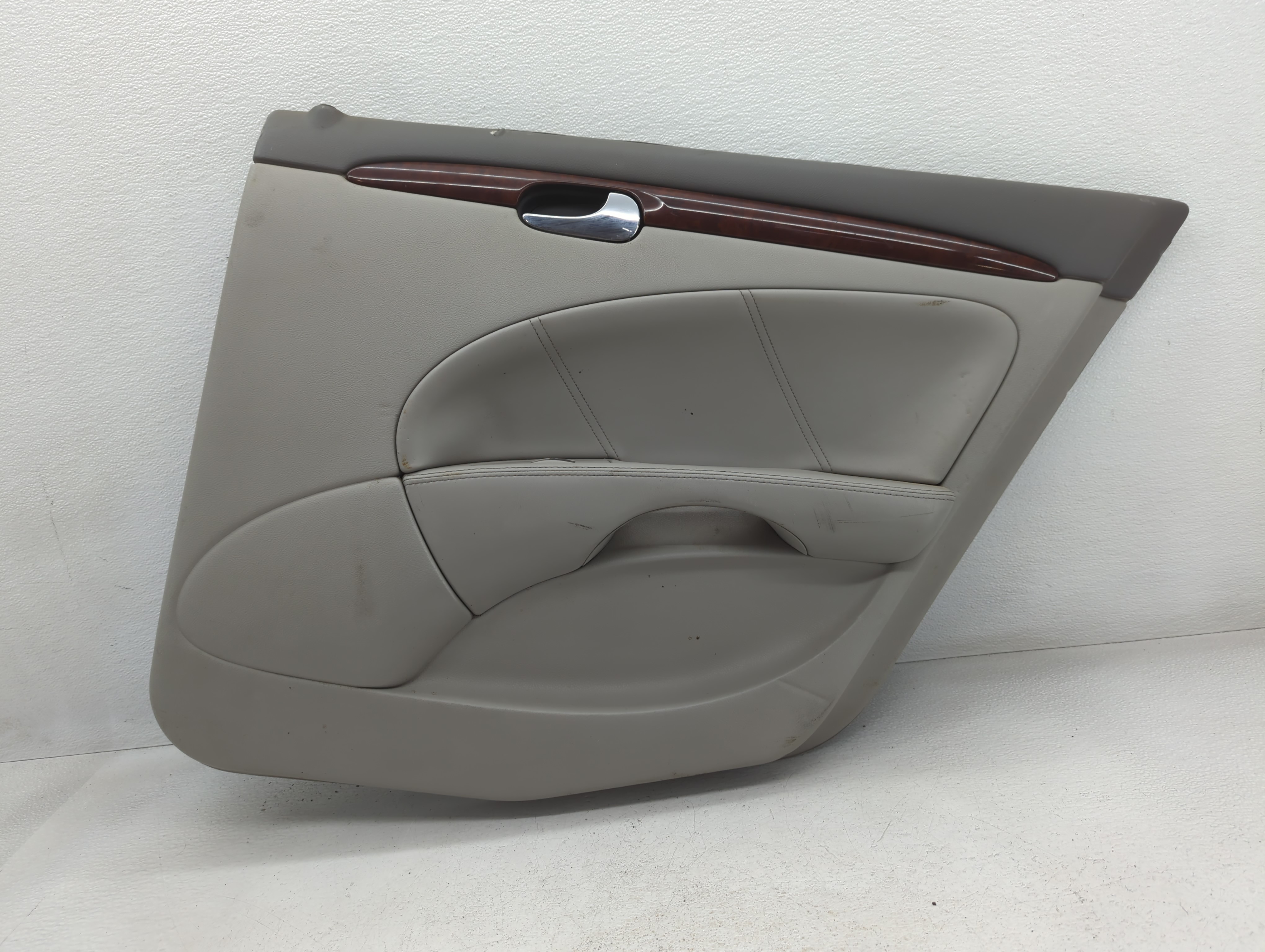 2007 Buick Lucerne Rear Right Passenger Interior Door Panel Trim 776105 - Oemusedautoparts1.com