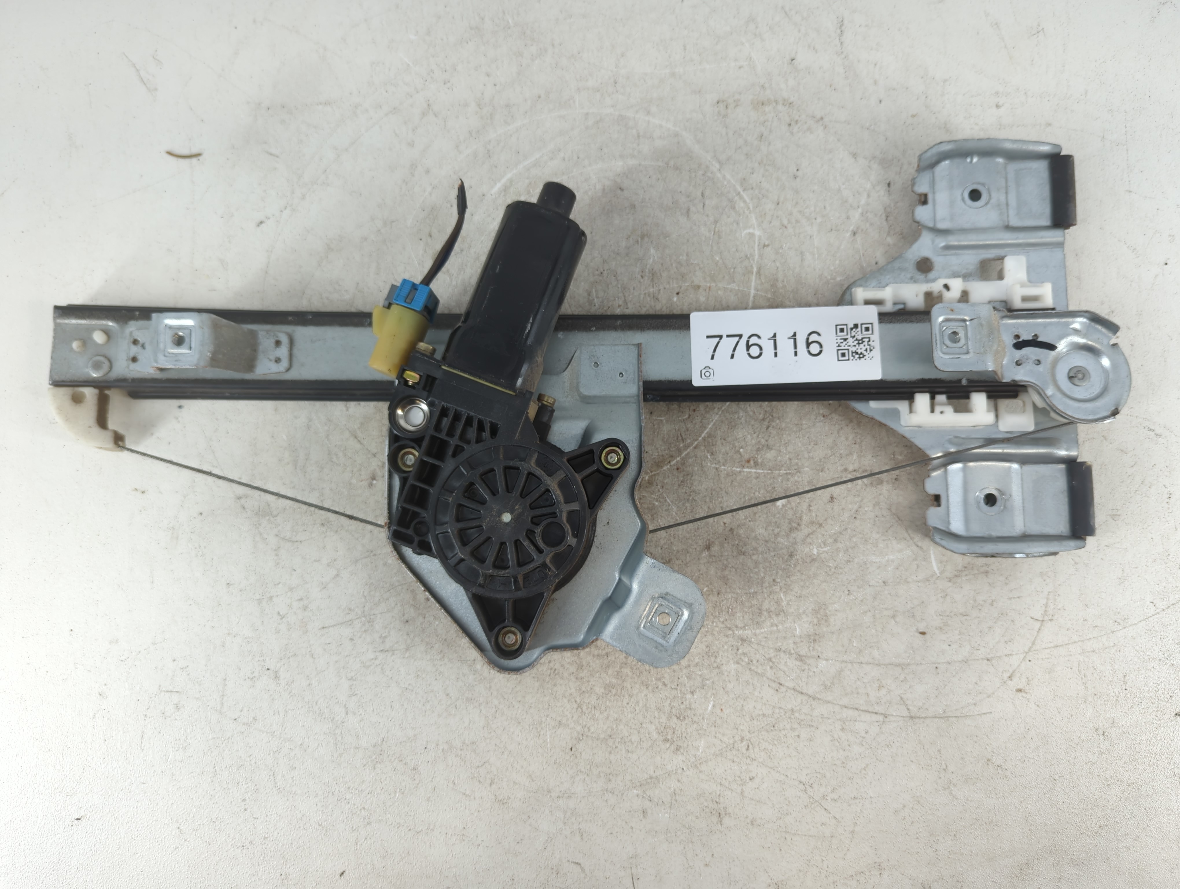 Picture of 2006 Hummer H3 Driver Left Rear Window Regulator 776116