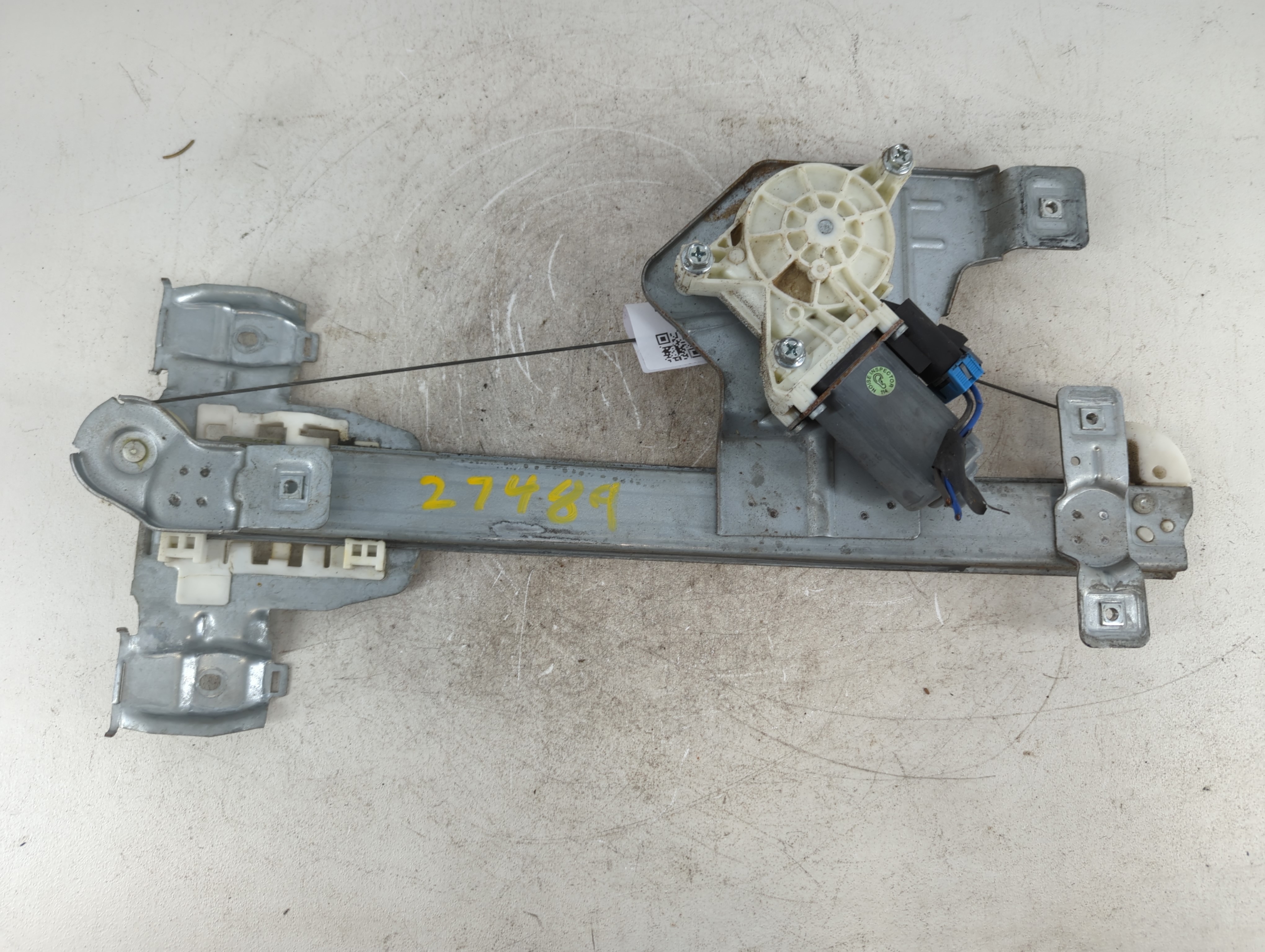 2005-2010 Chrysler 300 Driver Left Front Window Regulator 776117 - Oemusedautoparts1.com