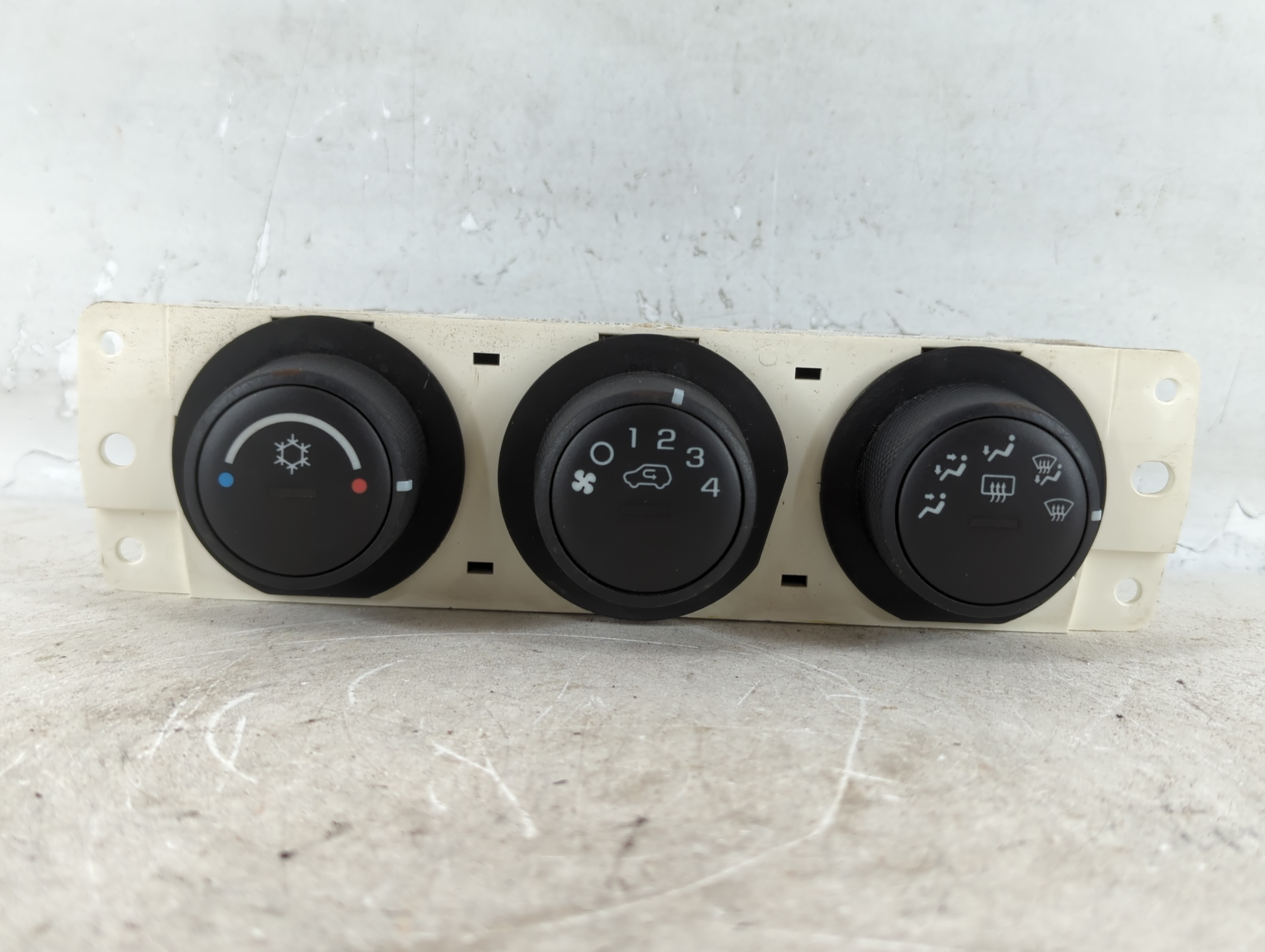 2006 Hummer H3 Ac Heater Climate Control 90151-246 776182 - Oemusedautoparts1.com