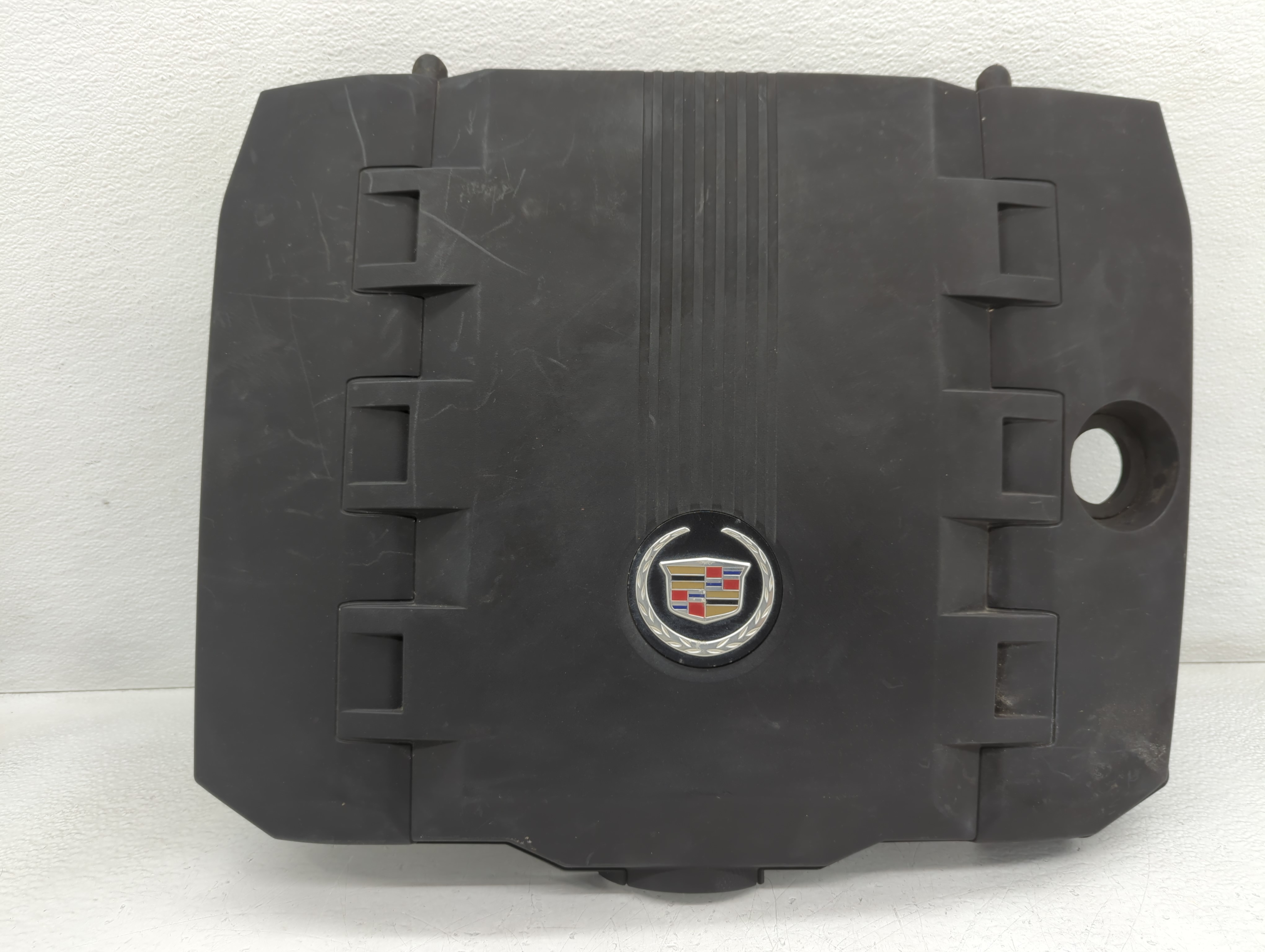 2009 Cadillac Cts Engine Cover 776209 - Oemusedautoparts1.com