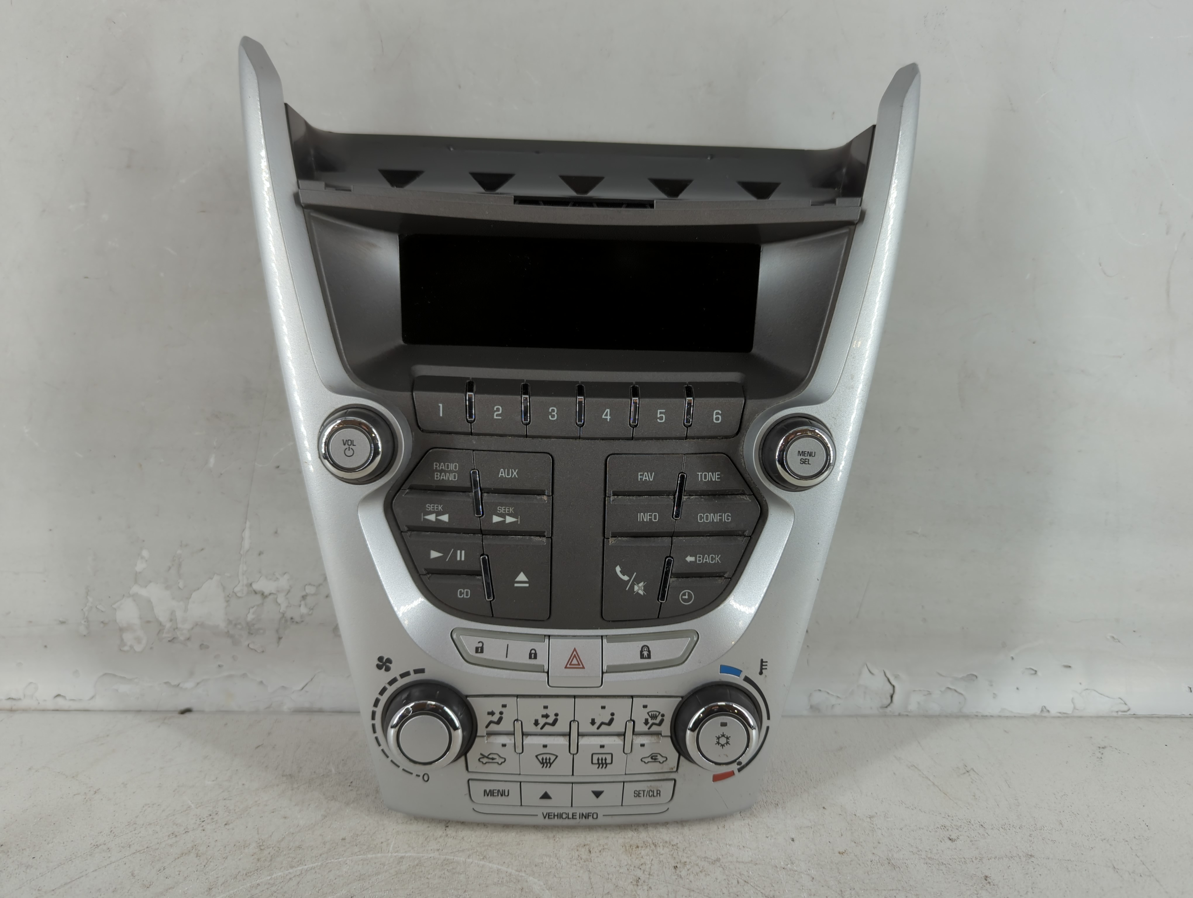 2010-2011 Chevrolet Equinox Radio Control Panel 776240 - Oemusedautoparts1.com