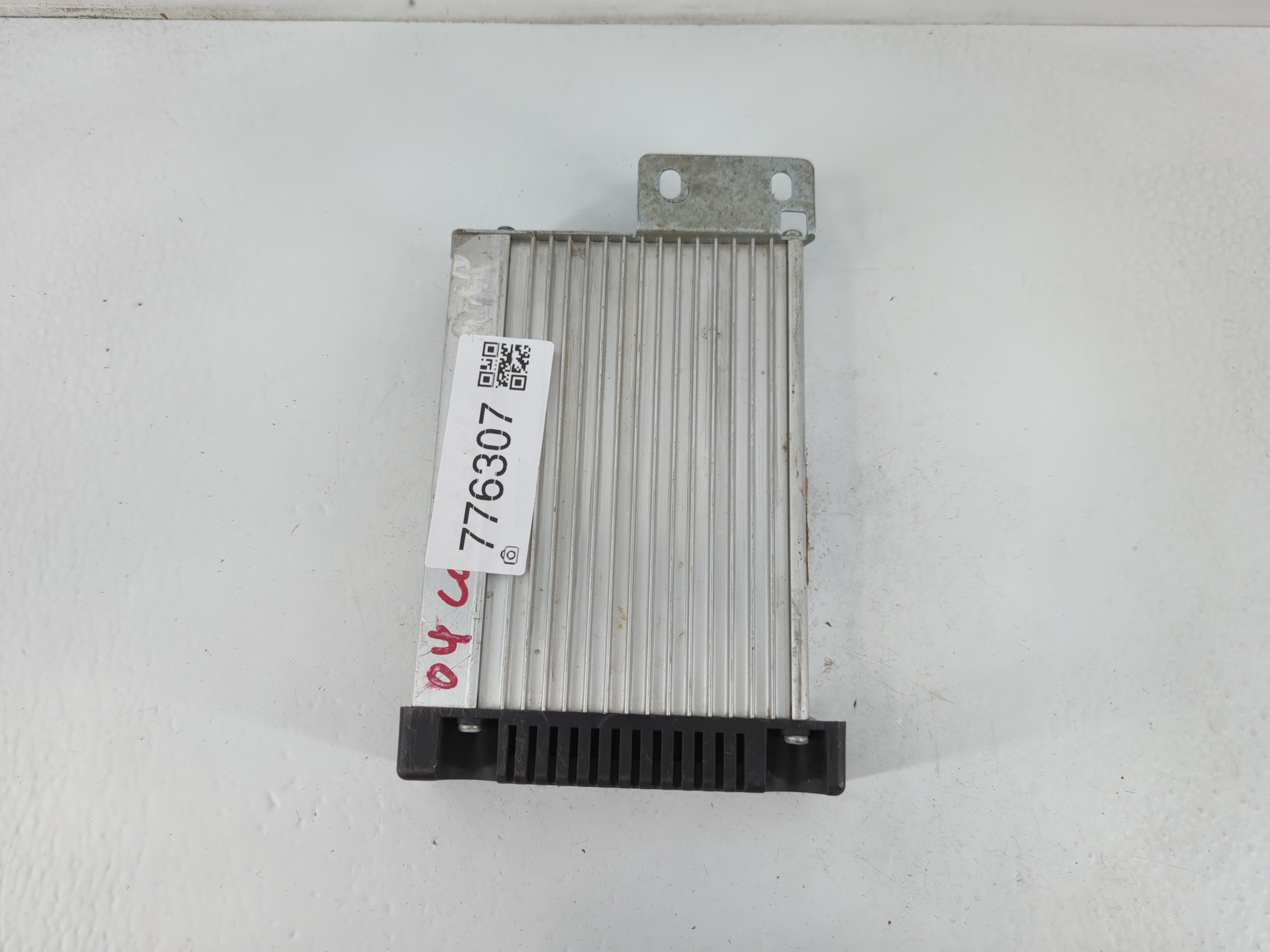 2002-2004 Chrysler 300m Radio Control Panel 776307 - Oemusedautoparts1.com