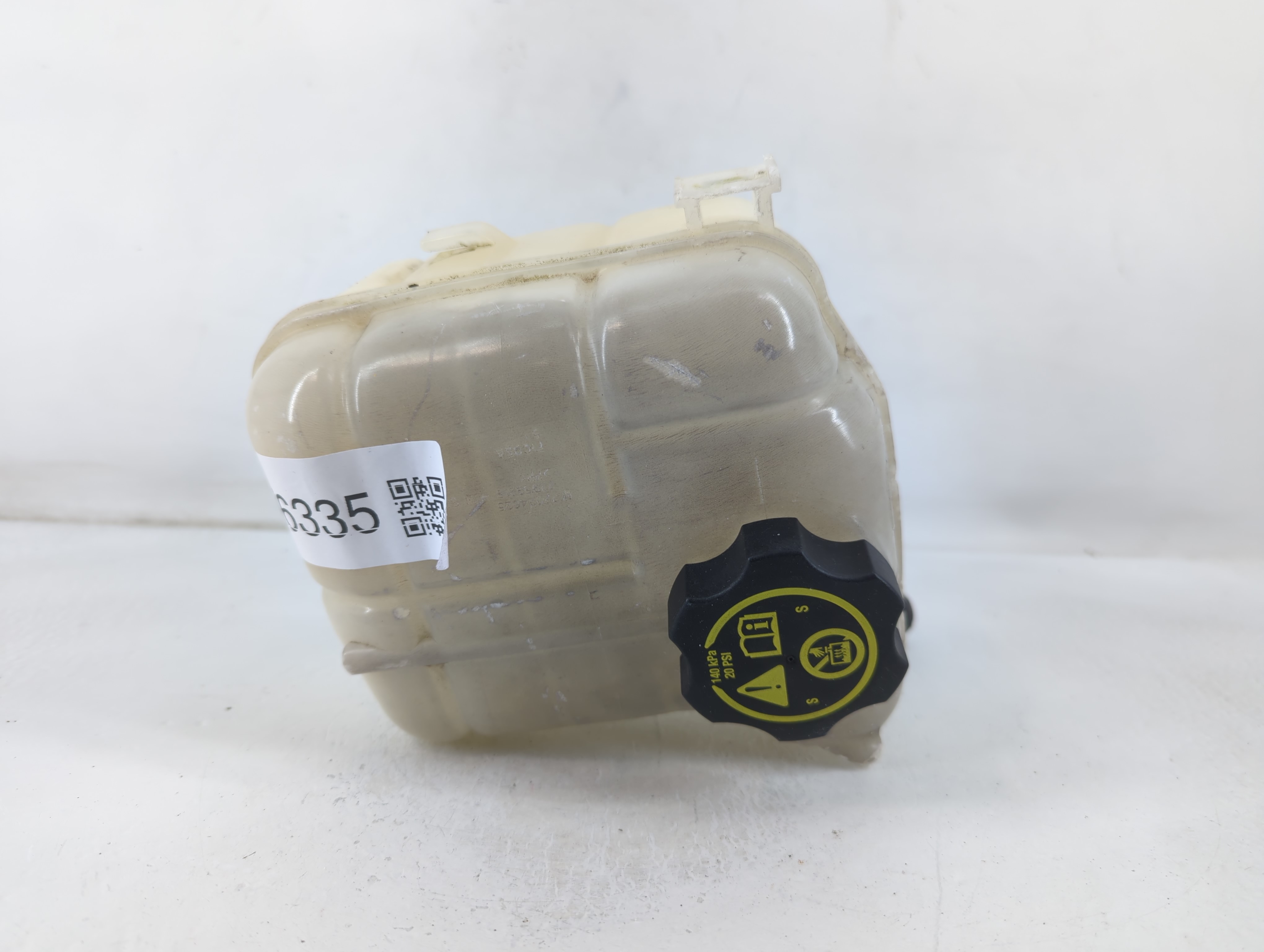 2013 Chevrolet Malibu Radiator Coolant Overflow Expansion Tank Bottle 776335 - Oemusedautoparts1.com