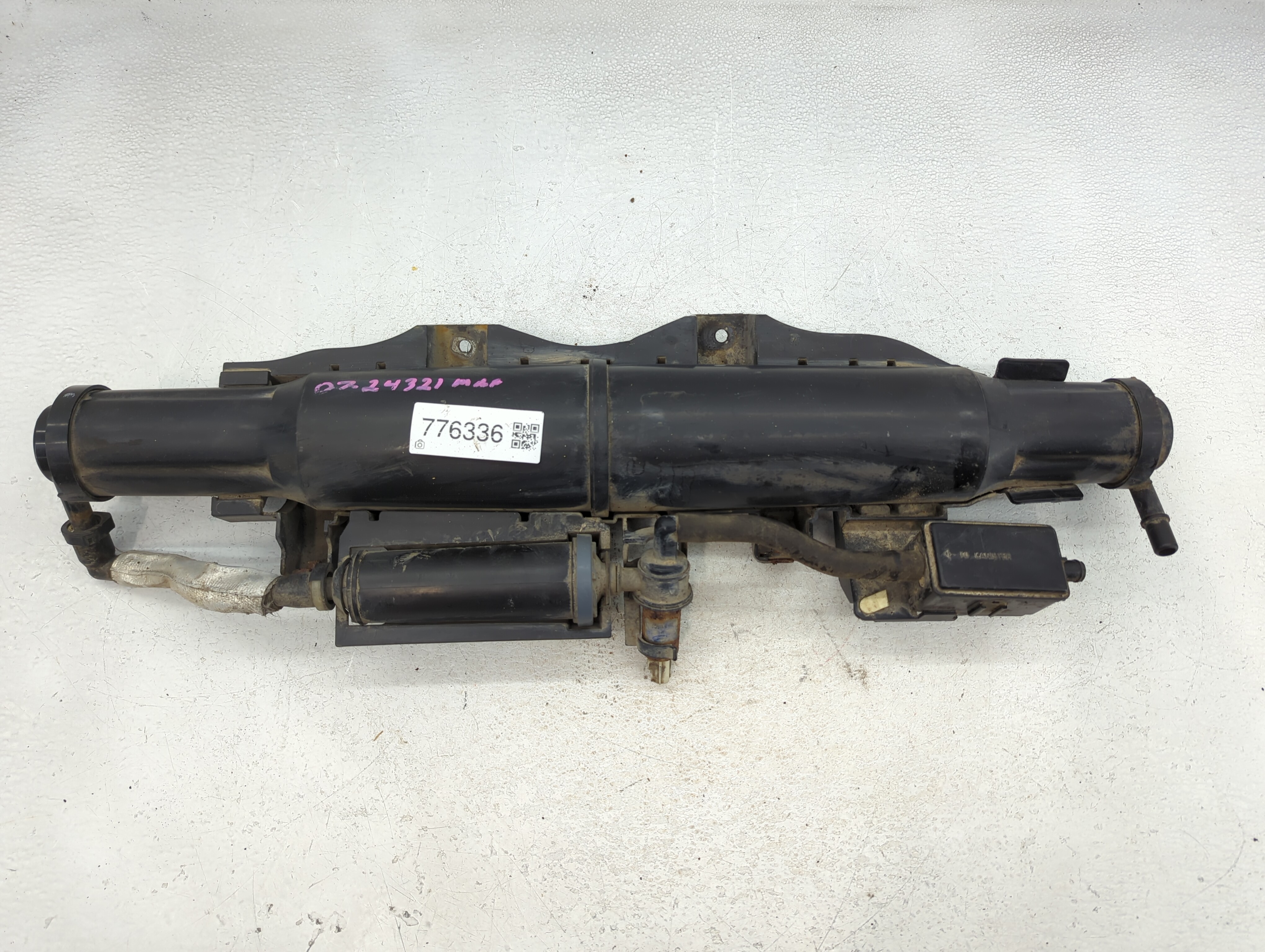 2007 Ford F-350 Fuel Vapor Charcoal Canister 776336 - Oemusedautoparts1.com