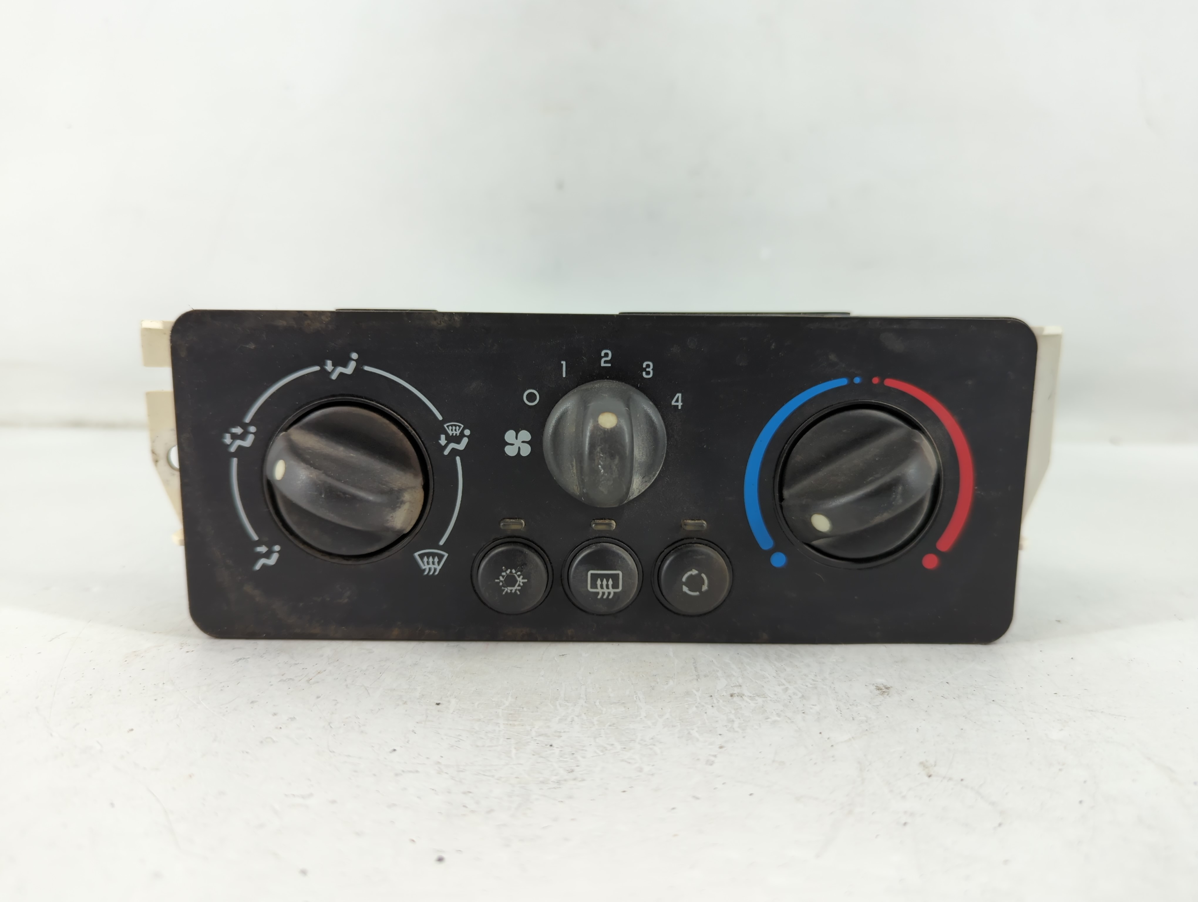 2006-2007 Saturn Ion Ac Heater Climate Control 5340|15208640 776375 - Oemusedautoparts1.com
