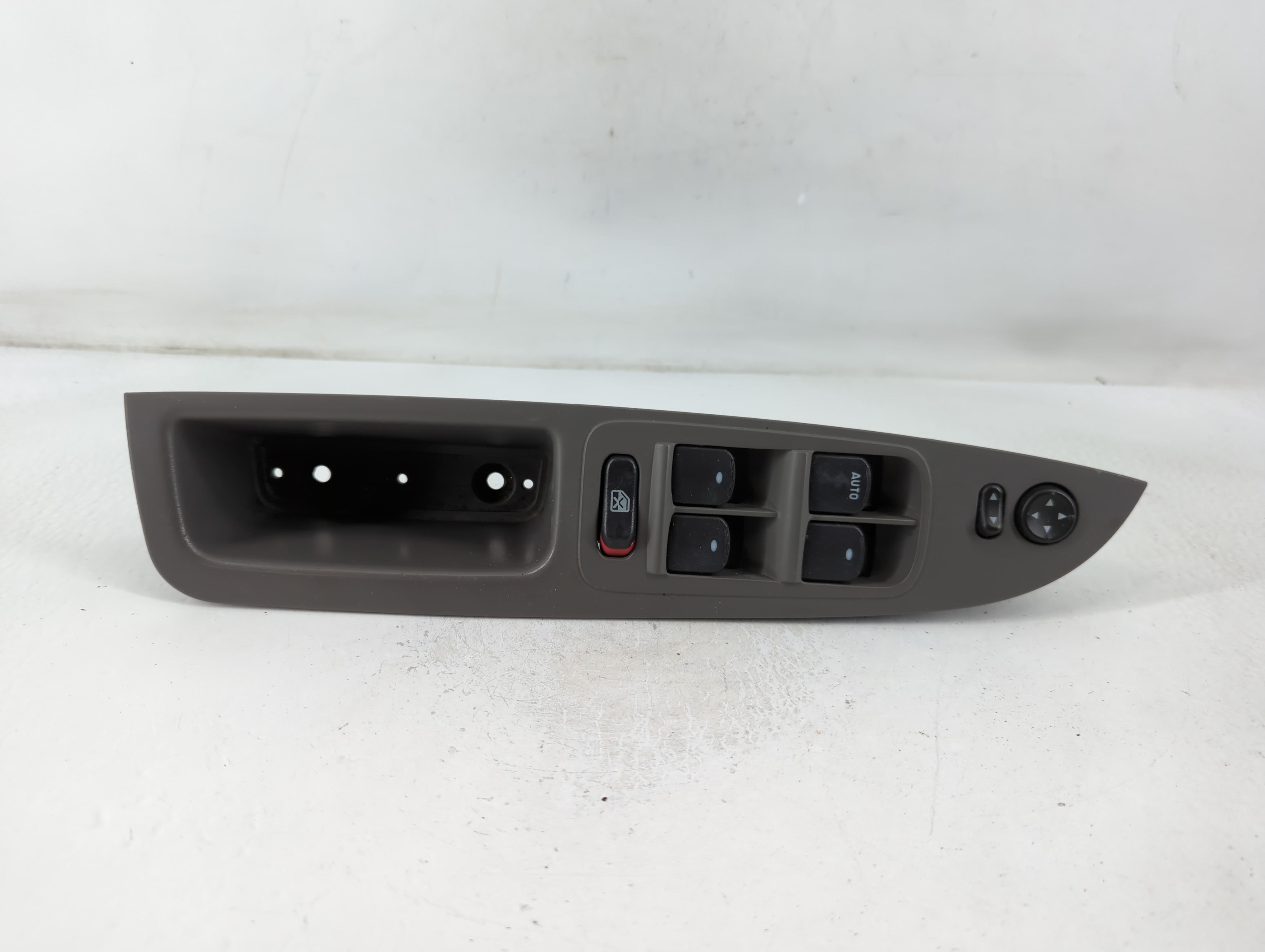2010-2012 Chevrolet Malibu Driver Left Door Master Power Window Switch 776418 - Oemusedautoparts1.com